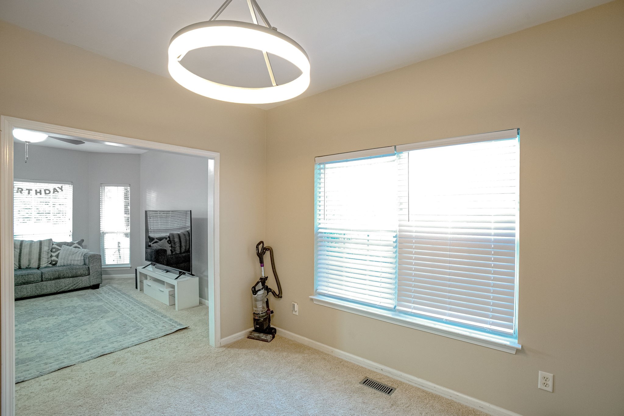 121 Claybrook Ln