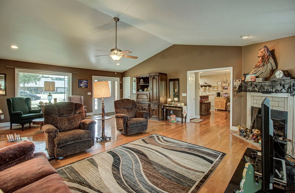 3090 Shaconage Trail