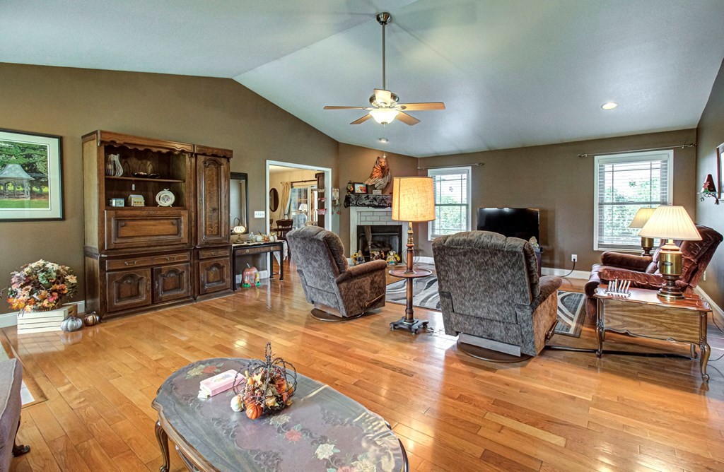 3090 Shaconage Trail