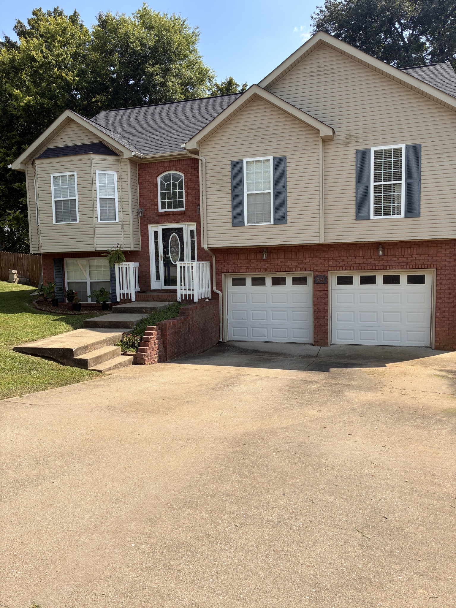 3488 Clover Hill Dr