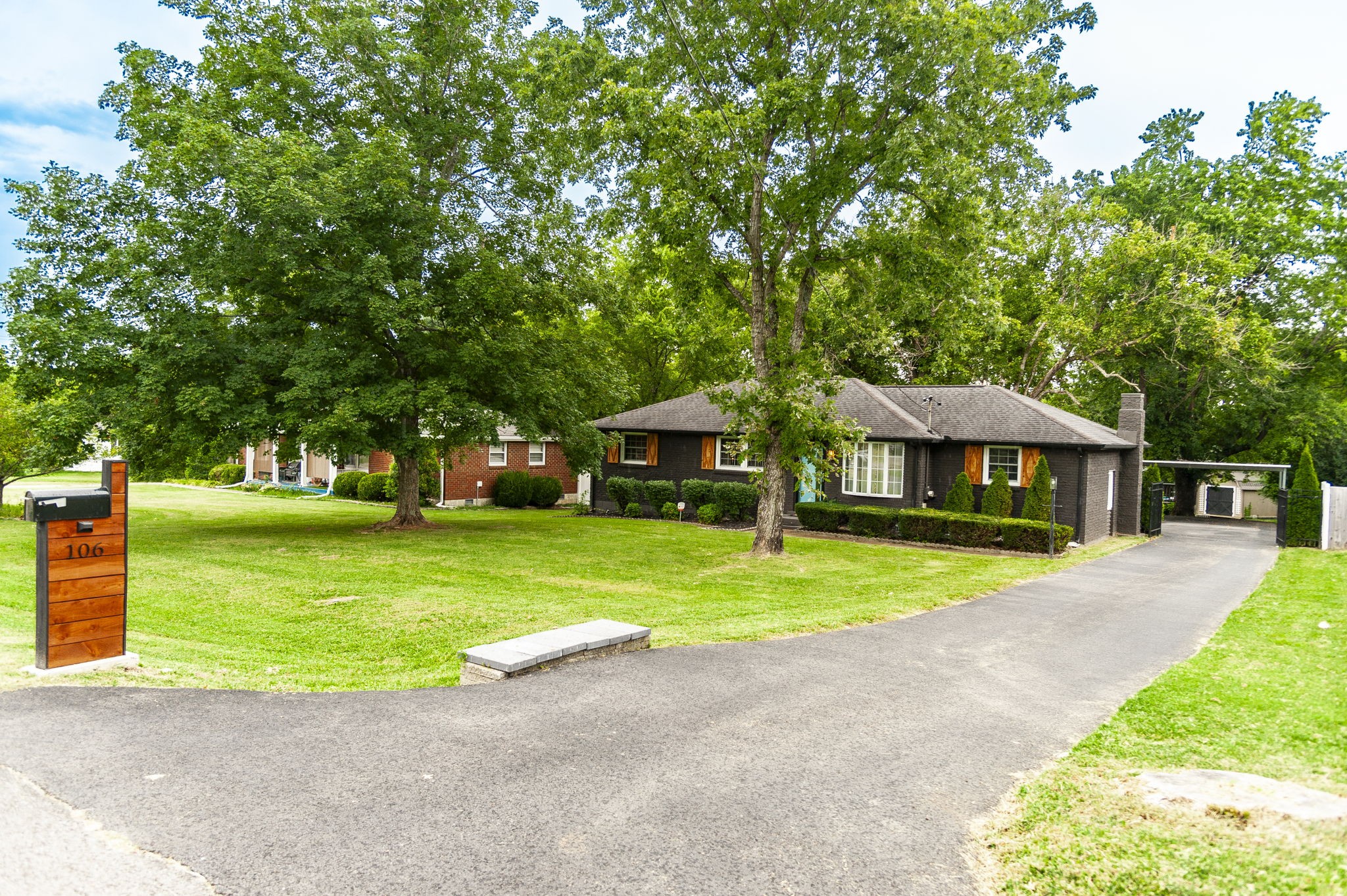 106 Oaklynn Dr
