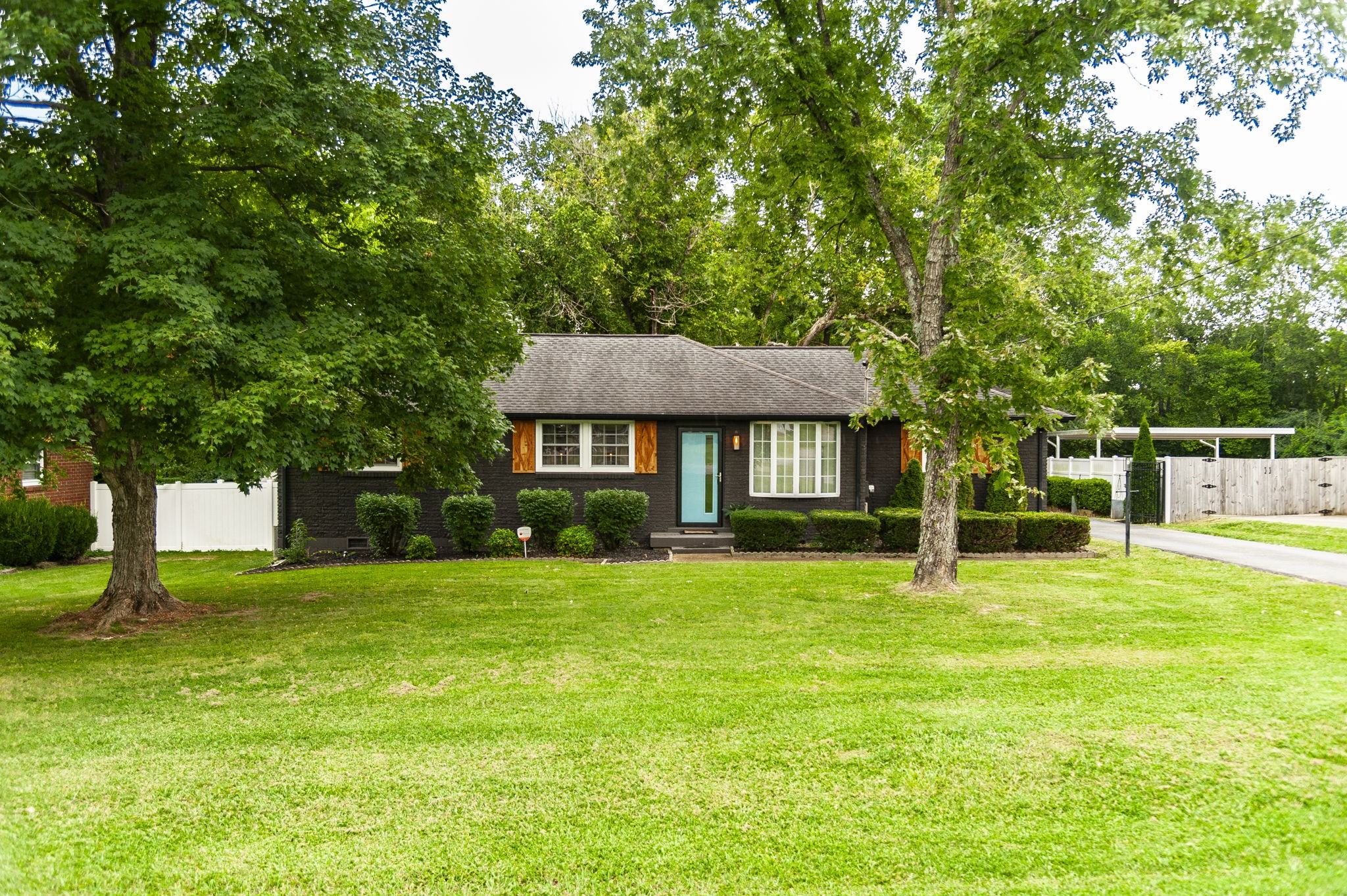 106 Oaklynn Dr