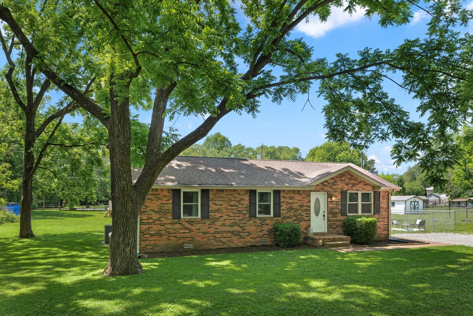 1223 Pleasant View Main St