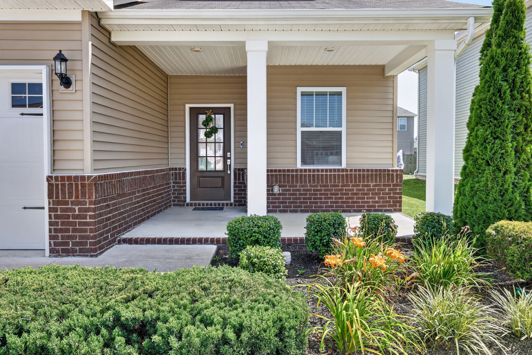 221 Casper Dr