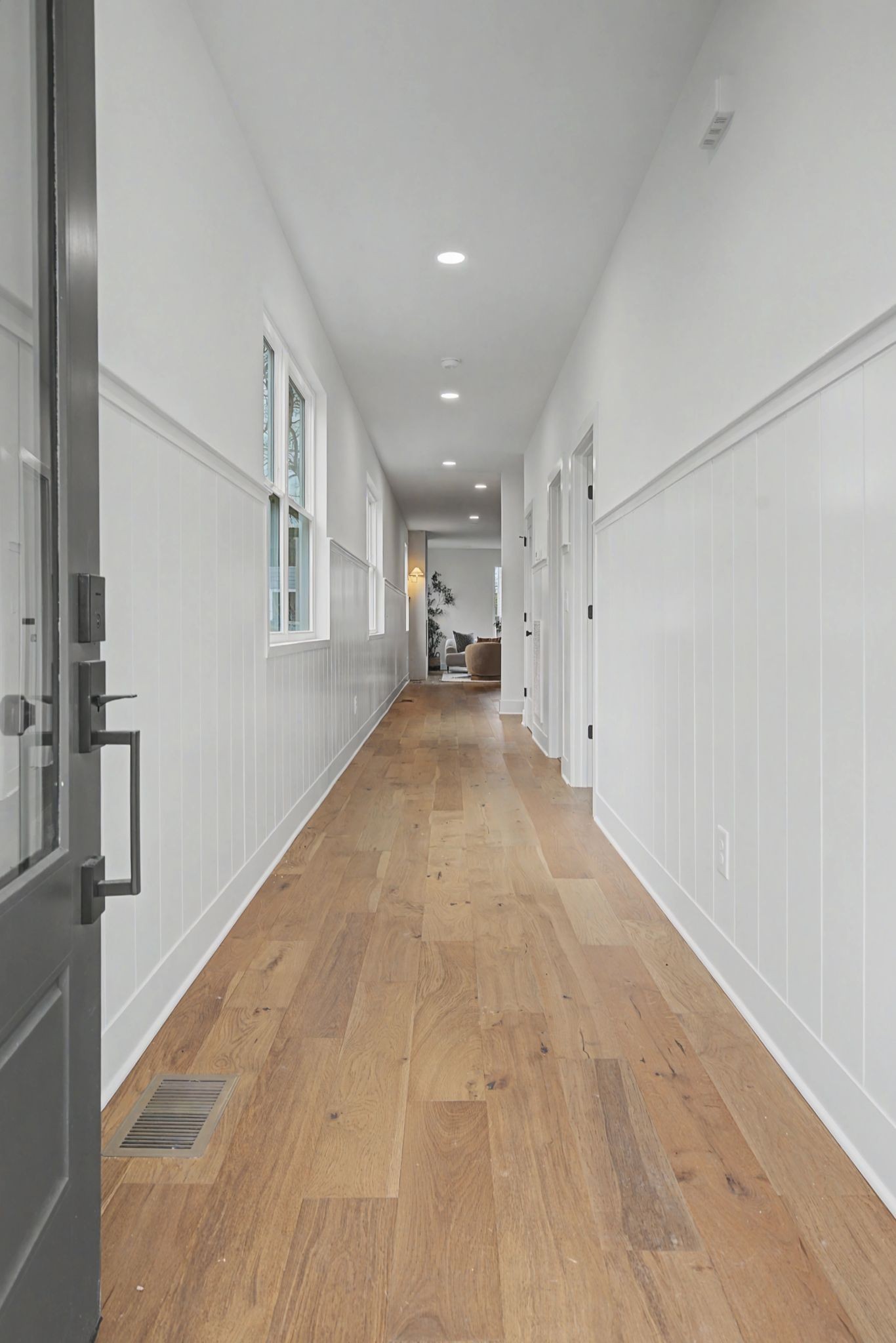 928 West Ave