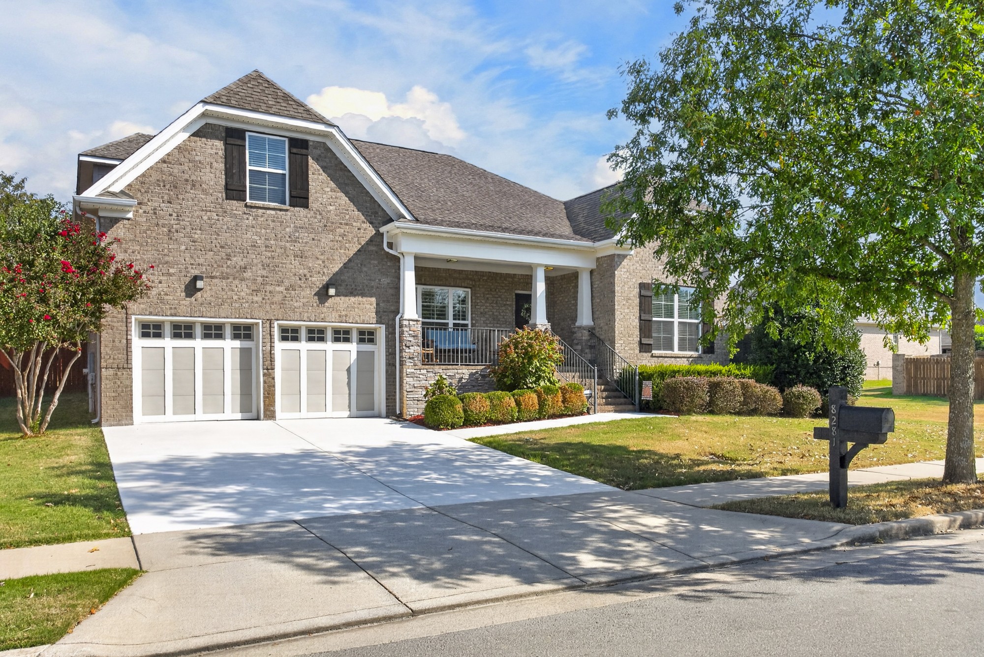 8281 Middlewick Ln