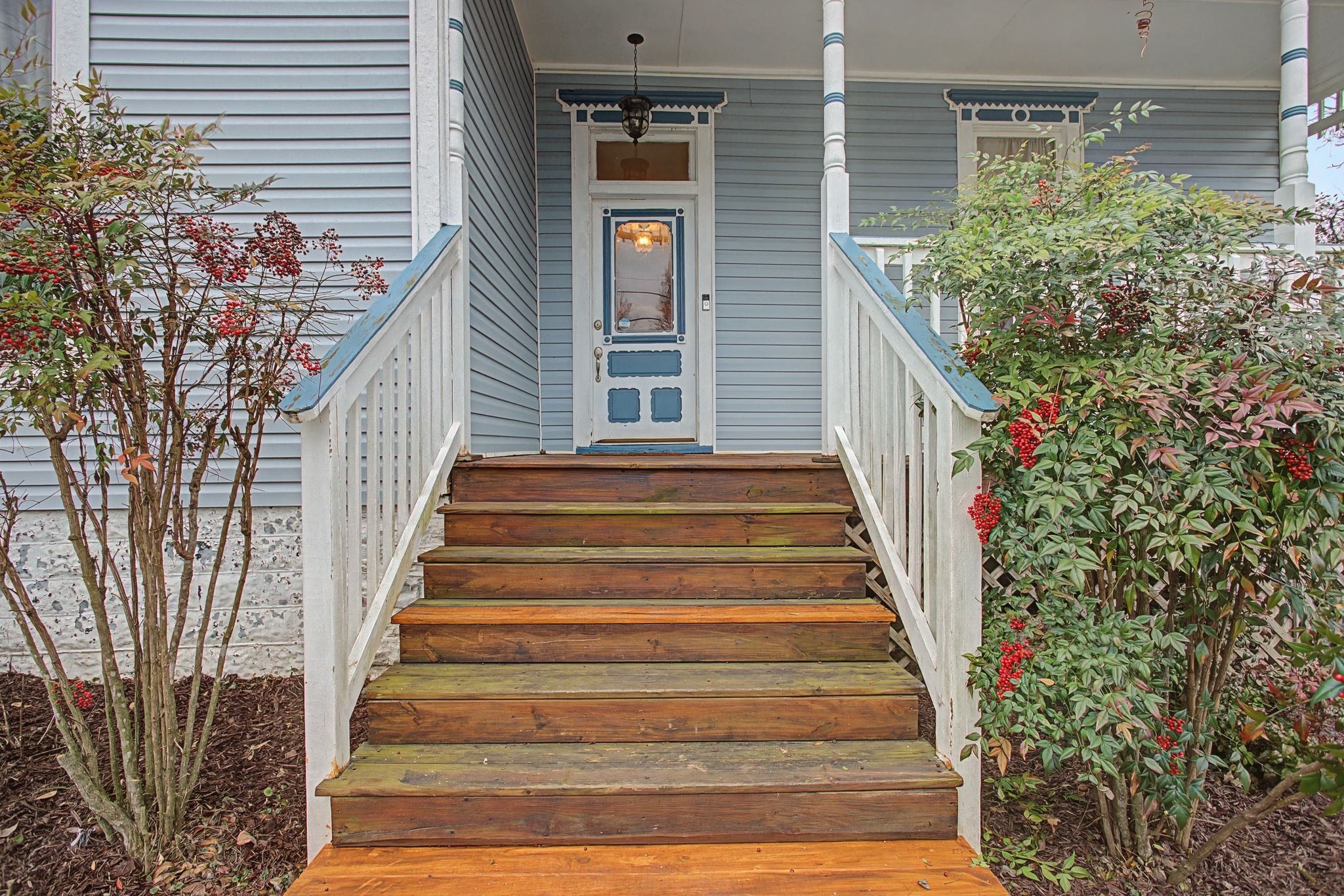 407 W 12th St
