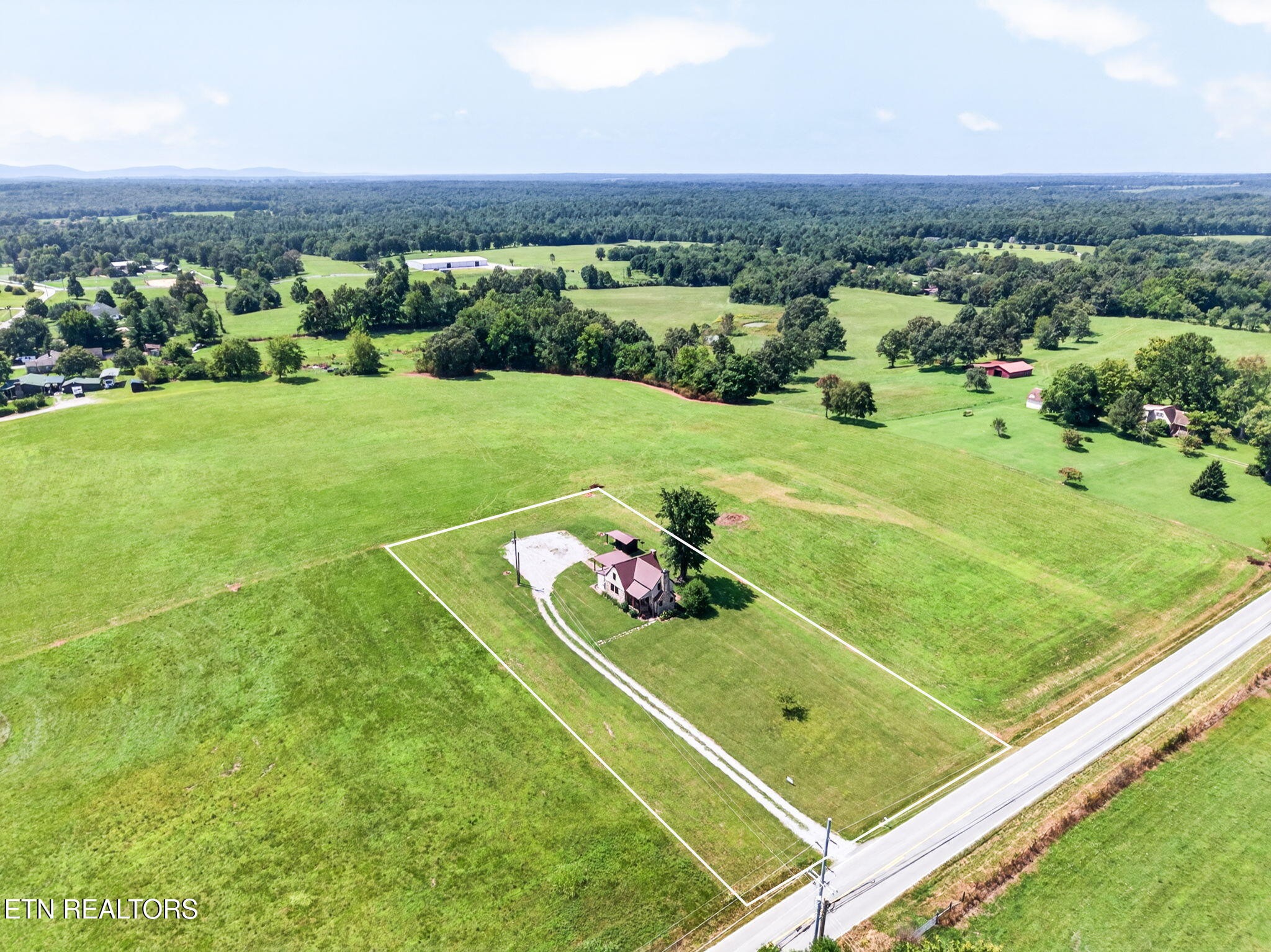 1502 Pigeon Ridge Rd