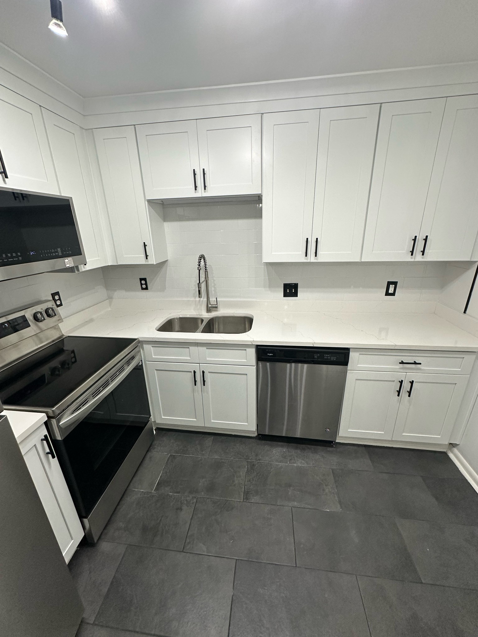 552 Doral Country Dr