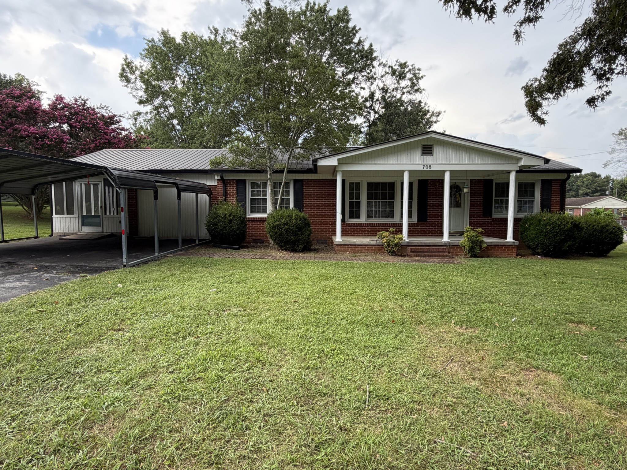 708 Cadillac Ln