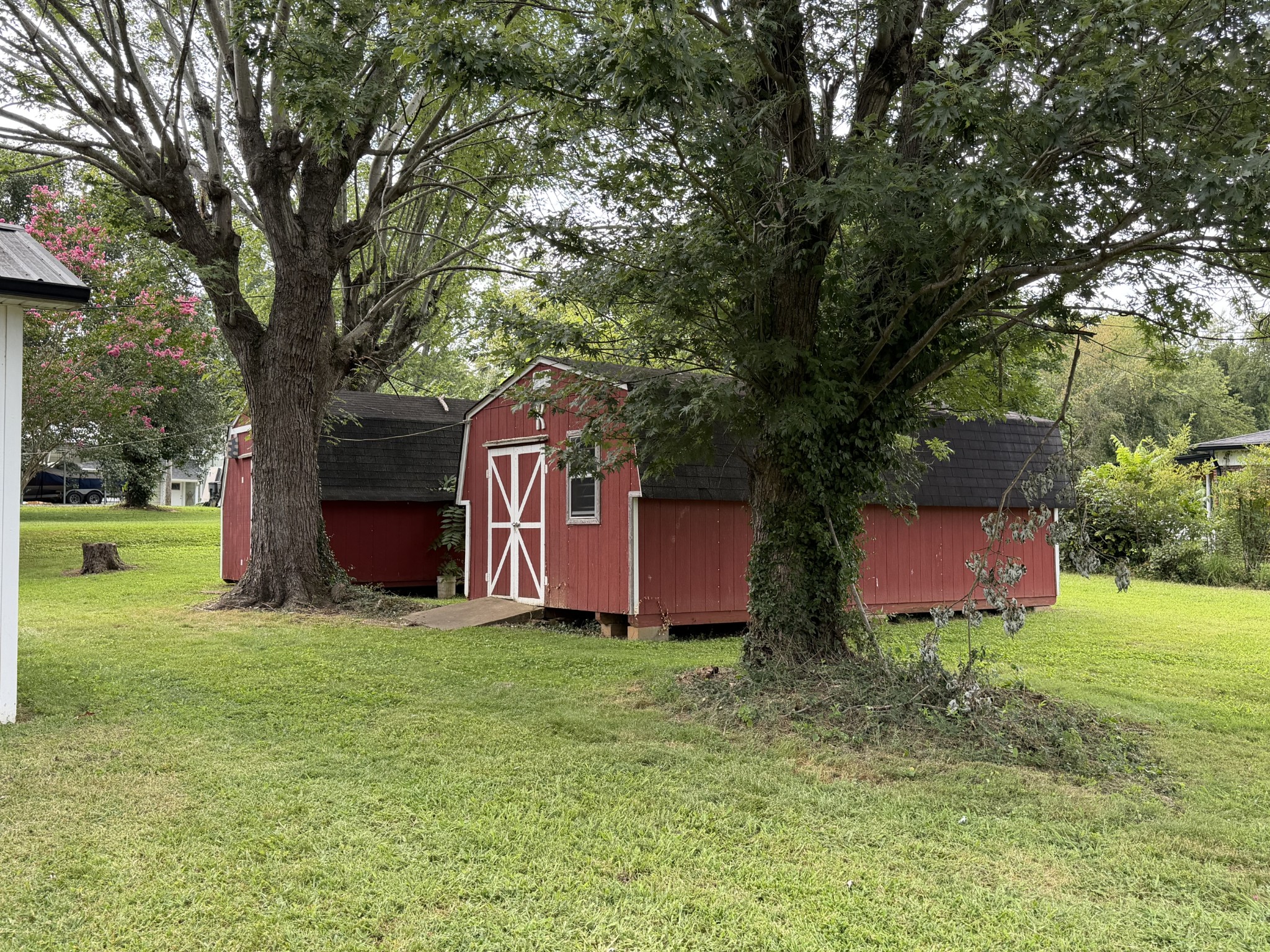708 Cadillac Ln
