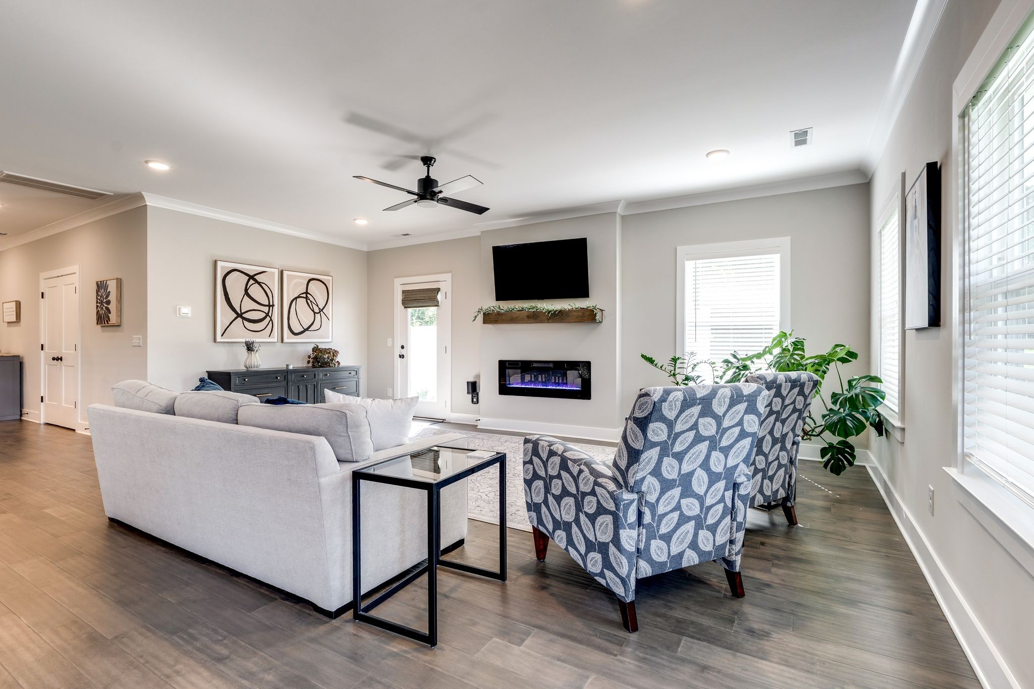 312 Jasmine Park