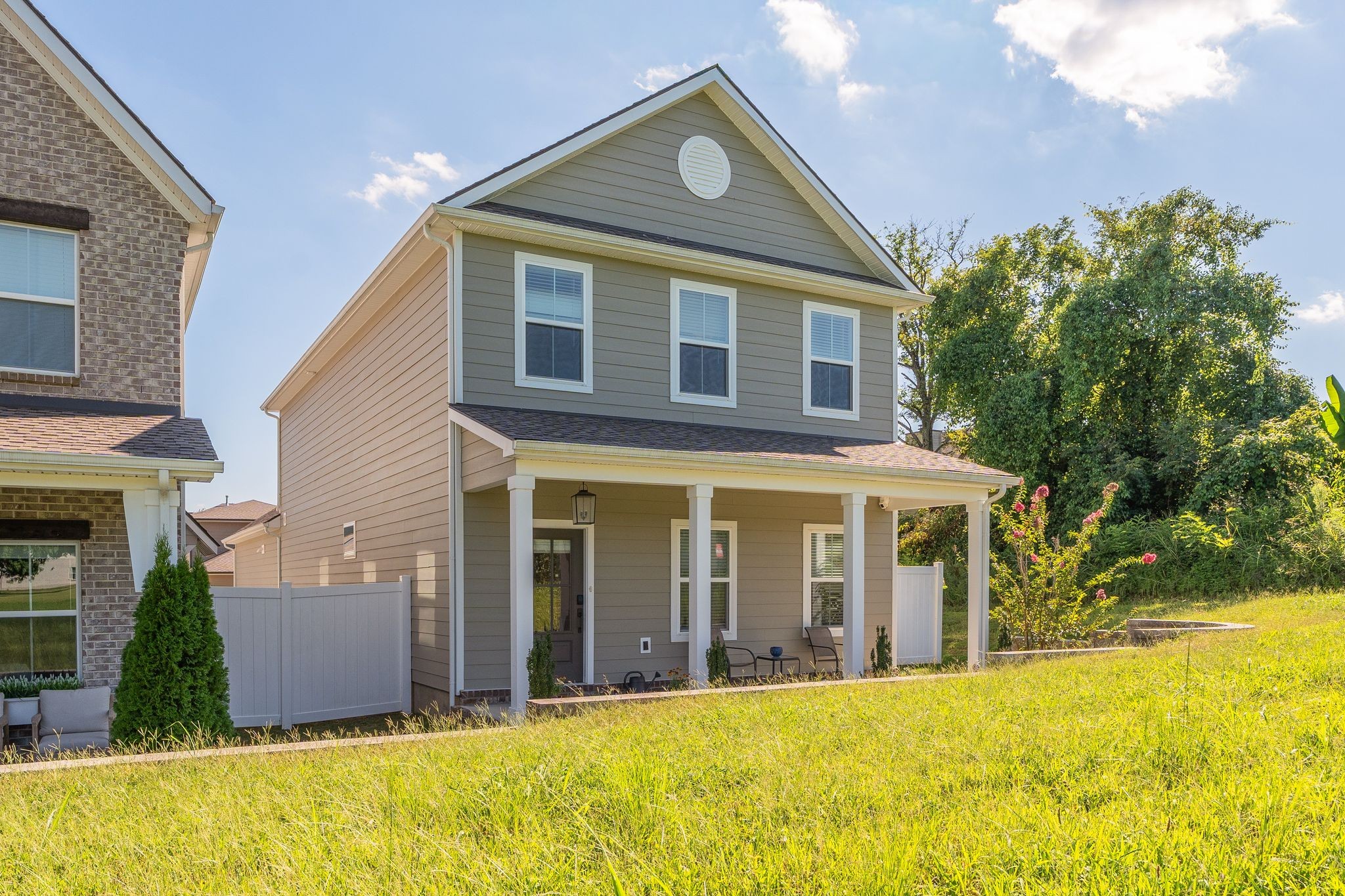312 Jasmine Park