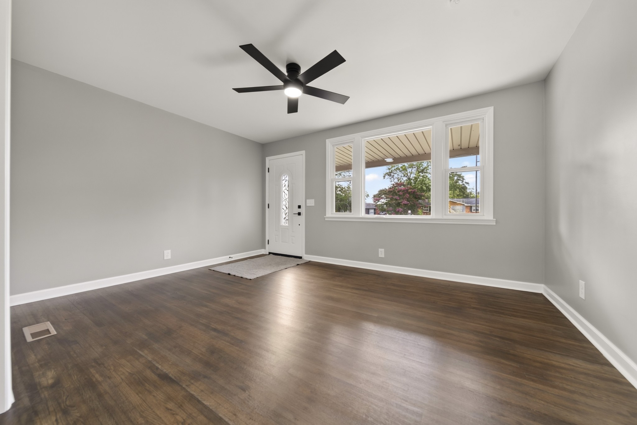 111 Hiller Dr