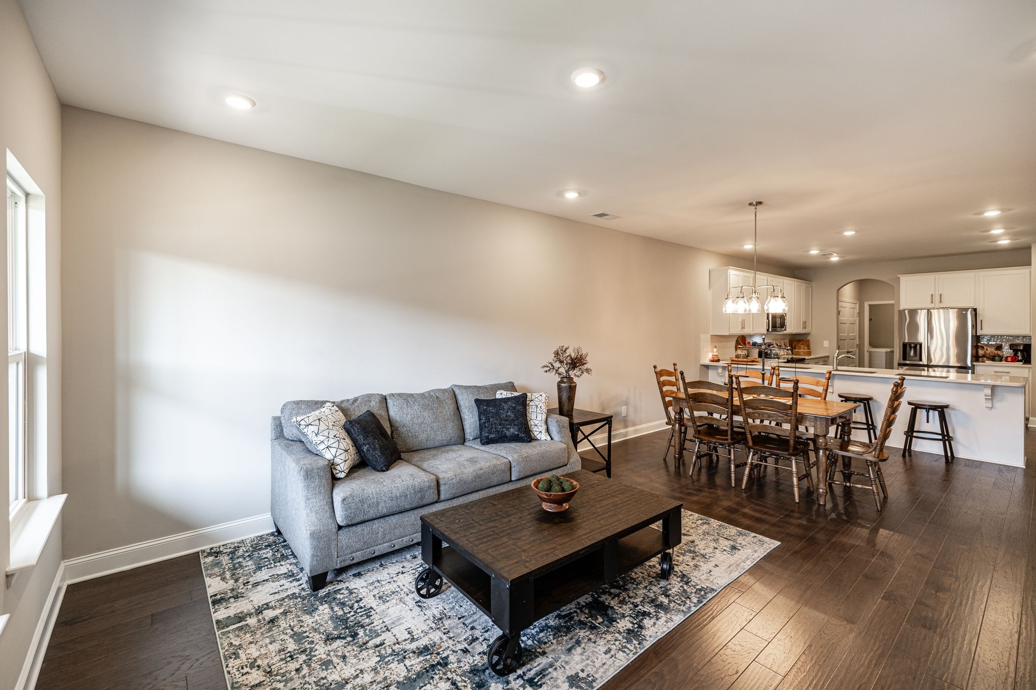 1566 Cedarbrooke Ln