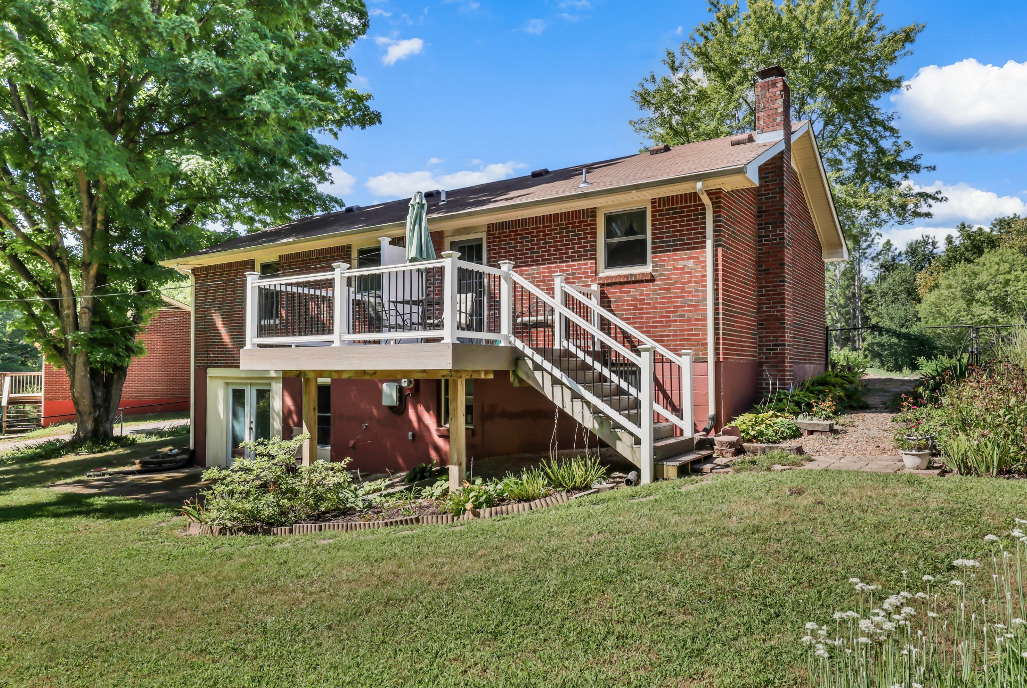 446 Oriole Cir