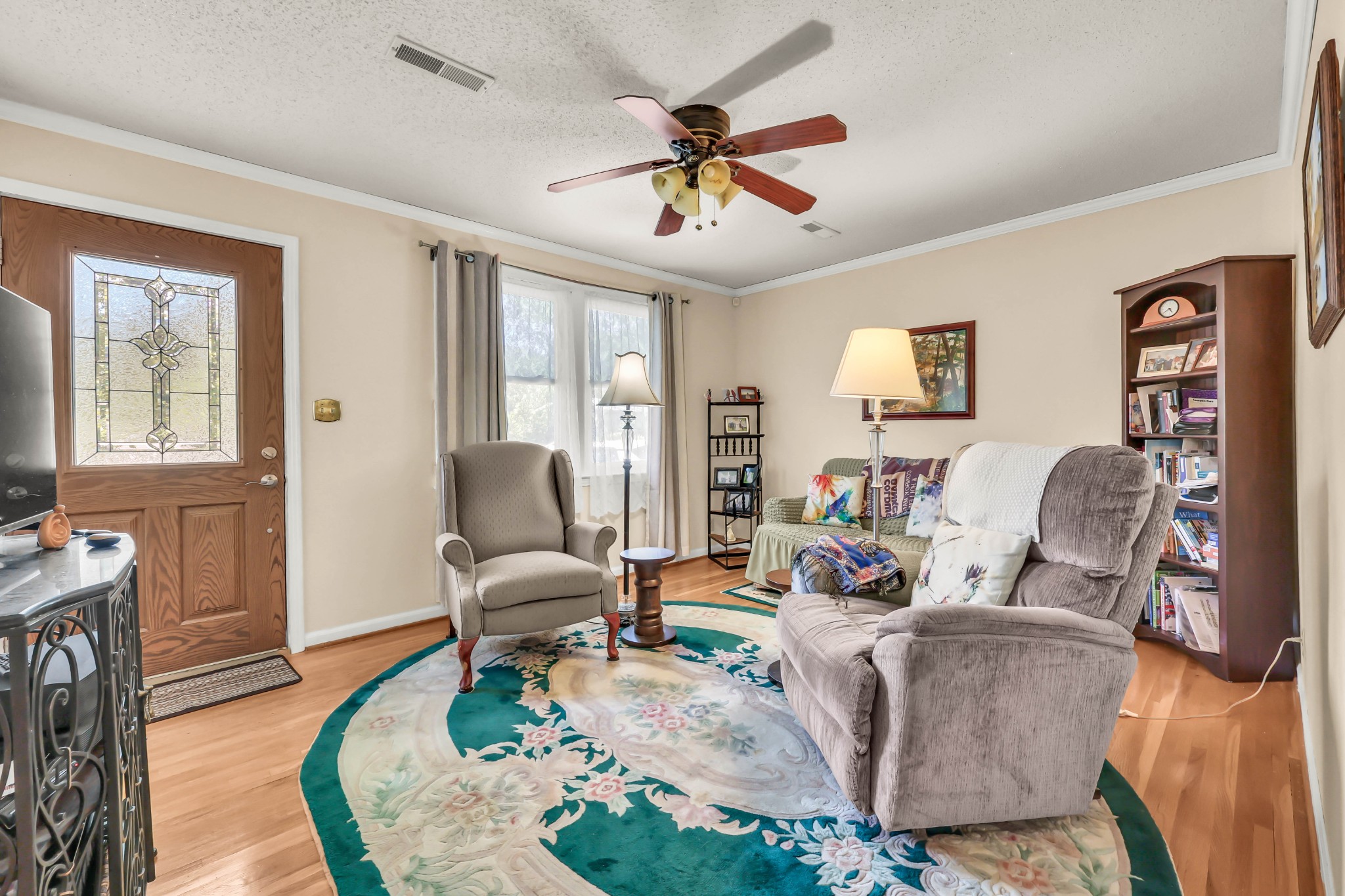 446 Oriole Cir