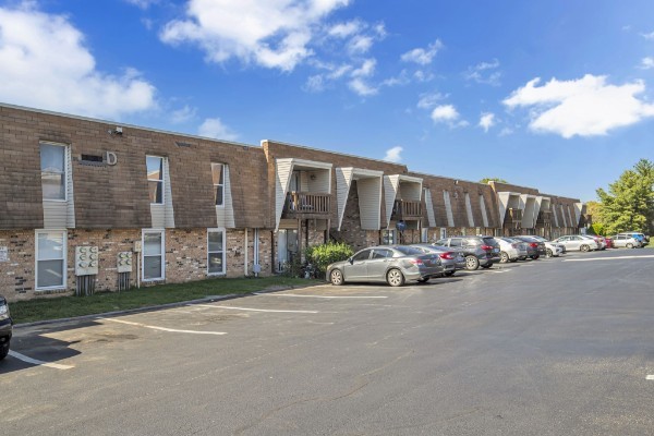 370 Wallace Rd