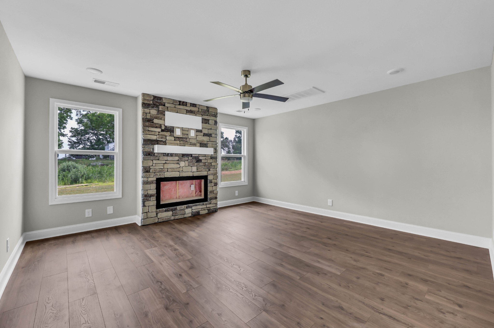 2673 Brewster Dr