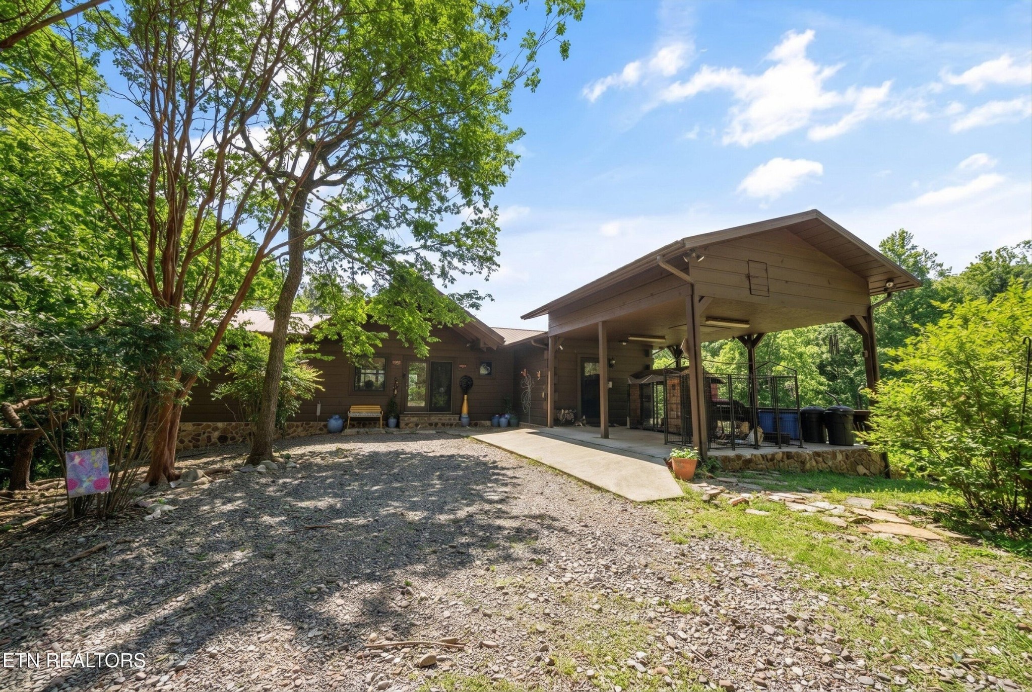 575 Ironsburg Rd