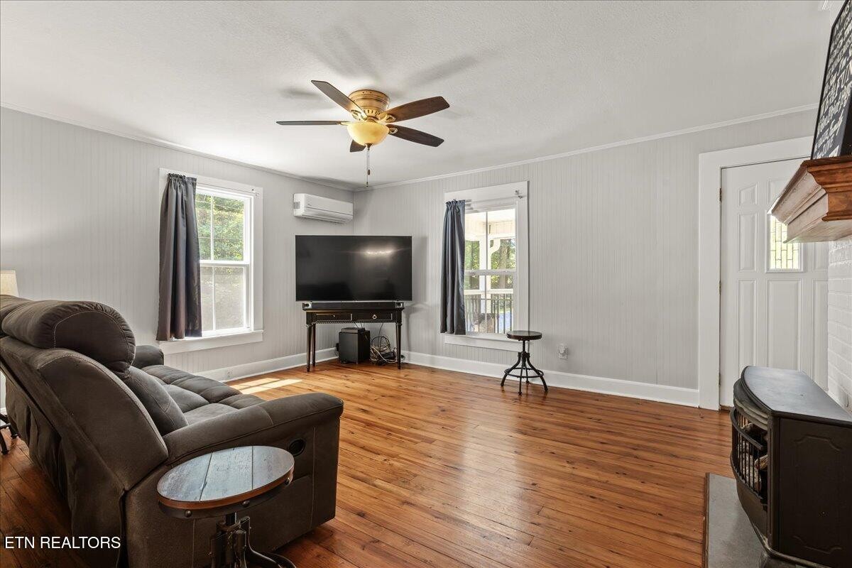 795 Athens Pike