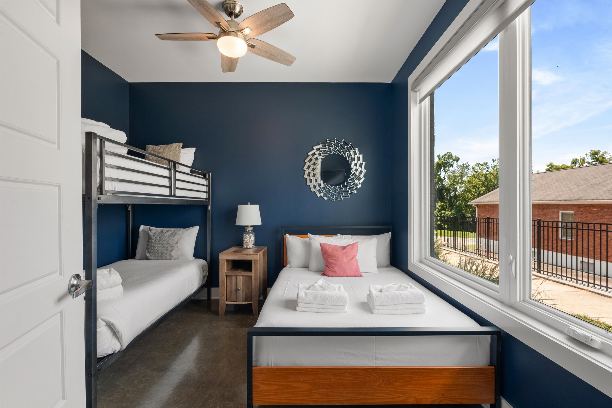 800 Vibe Pl