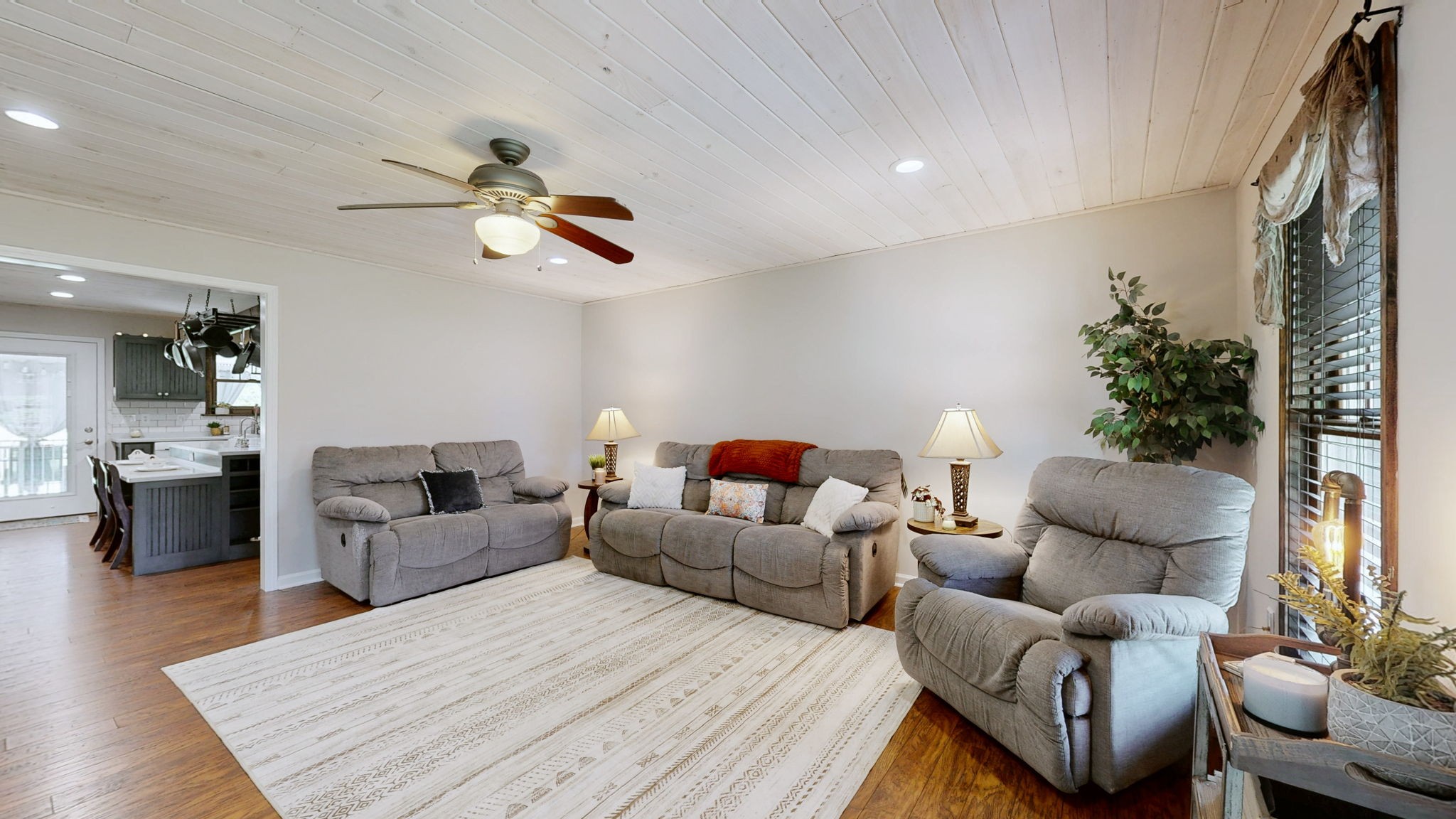 218 Autumn Glen Dr