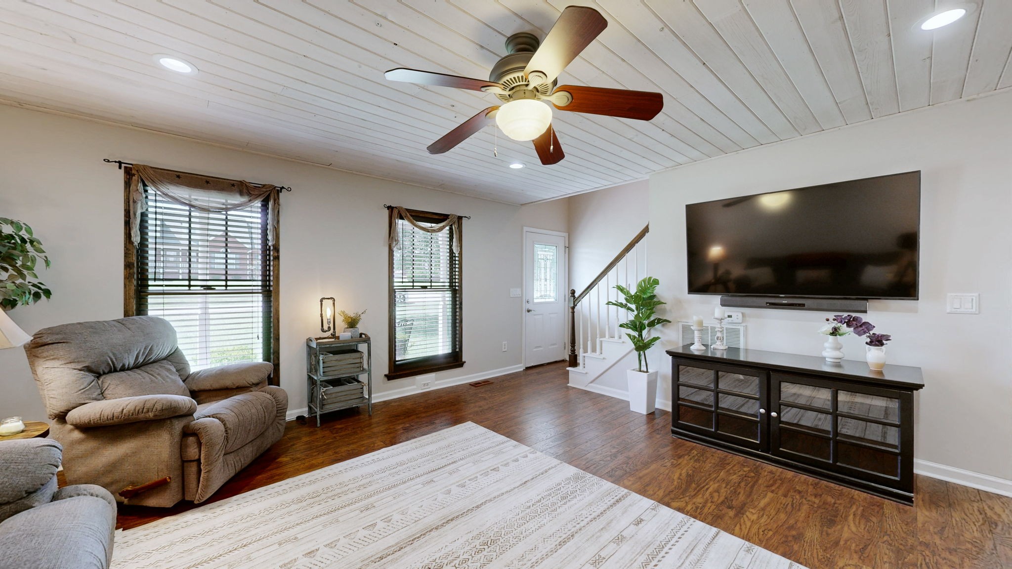 218 Autumn Glen Dr