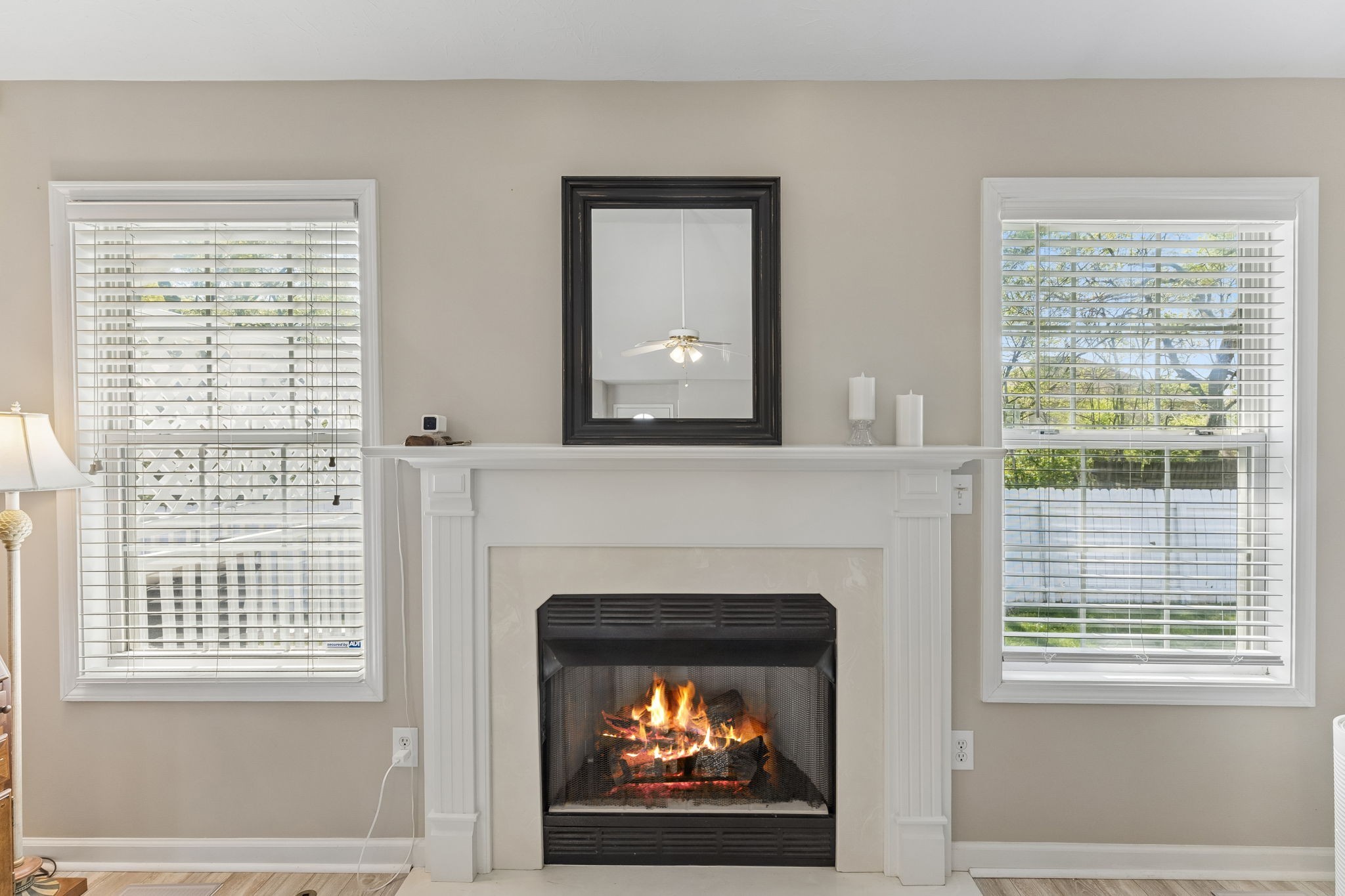 3011 Candlelite Dr