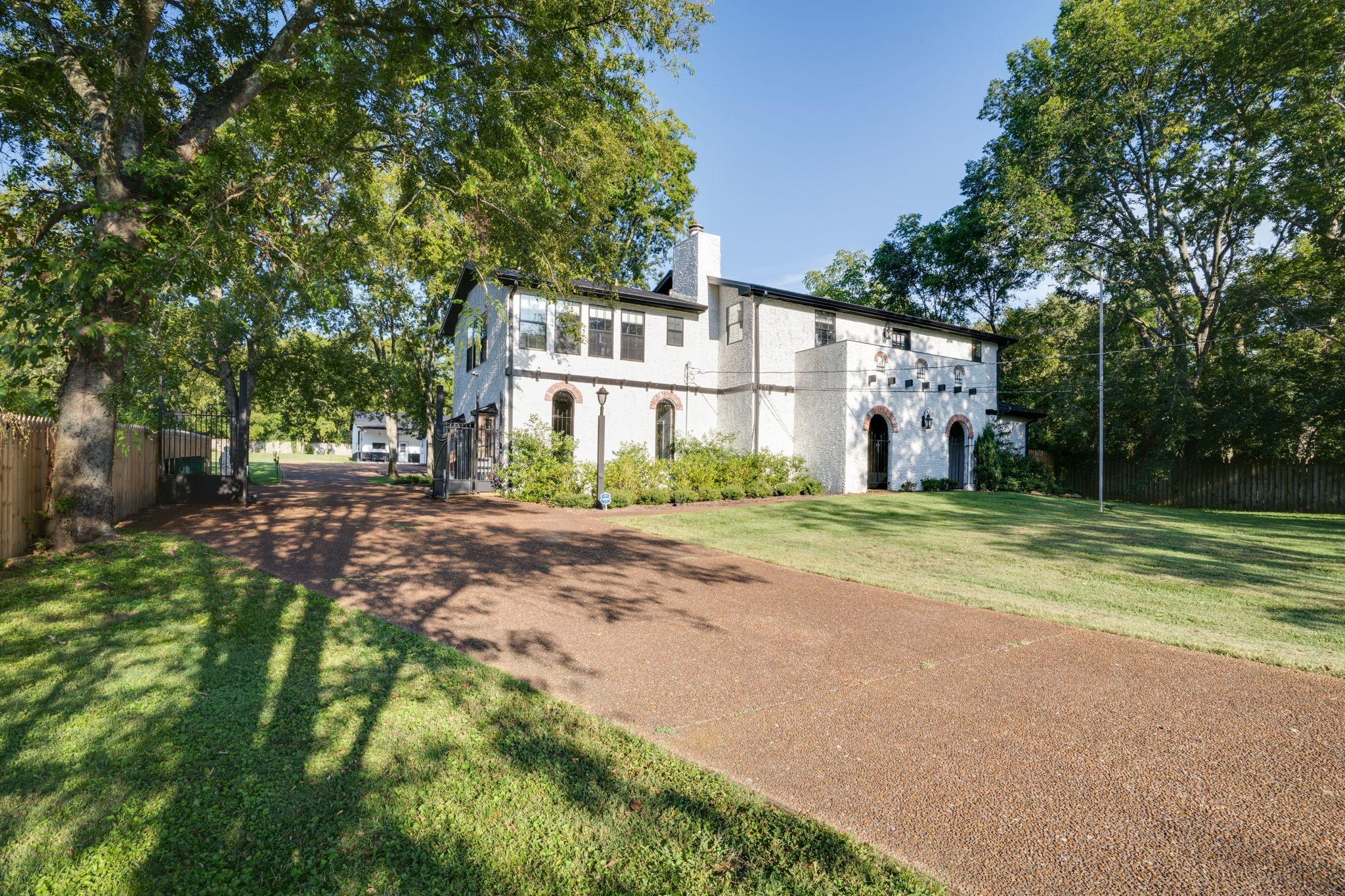 1200 Pierce Rd