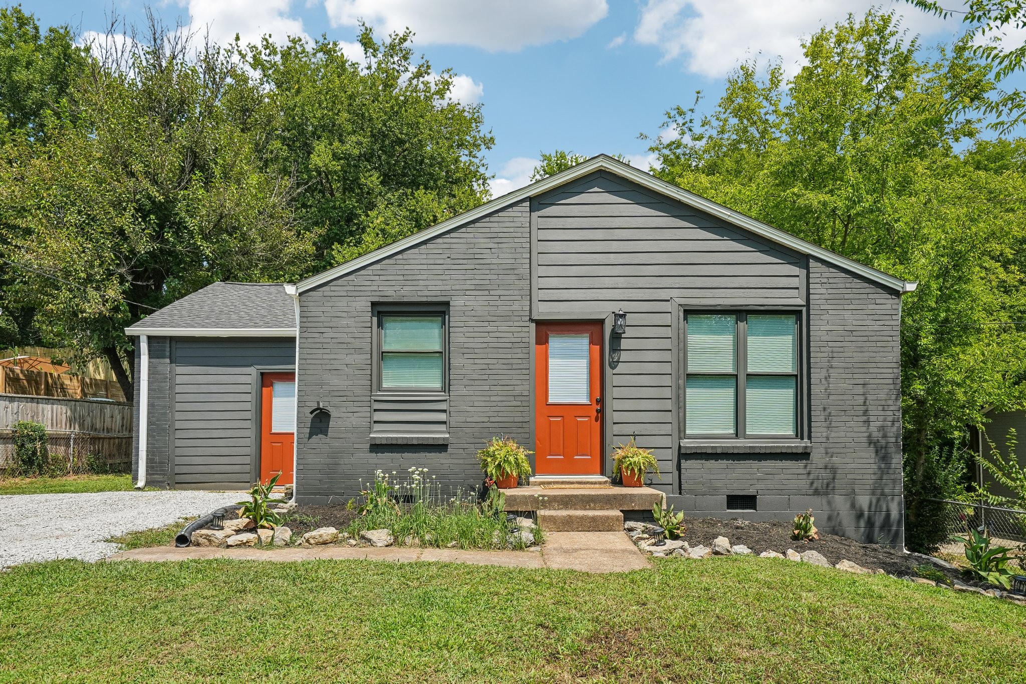 1467 Snell Blvd