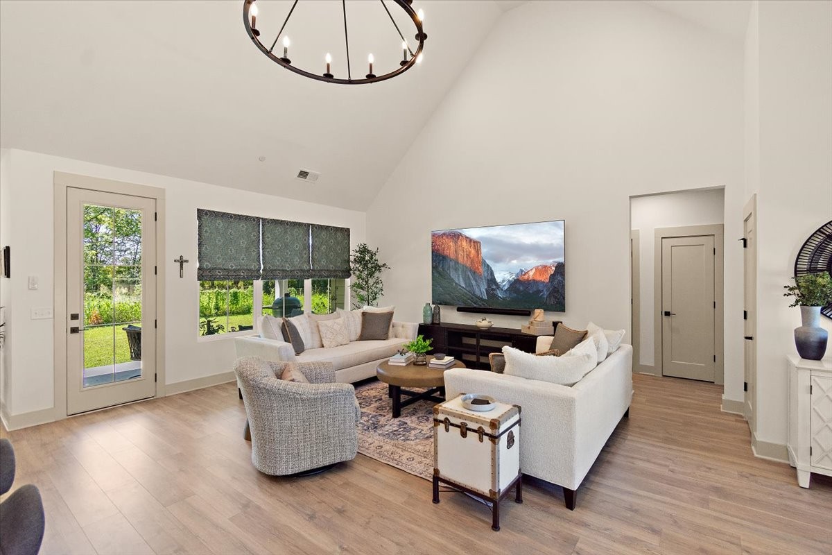 3209 Stonehorn Dr