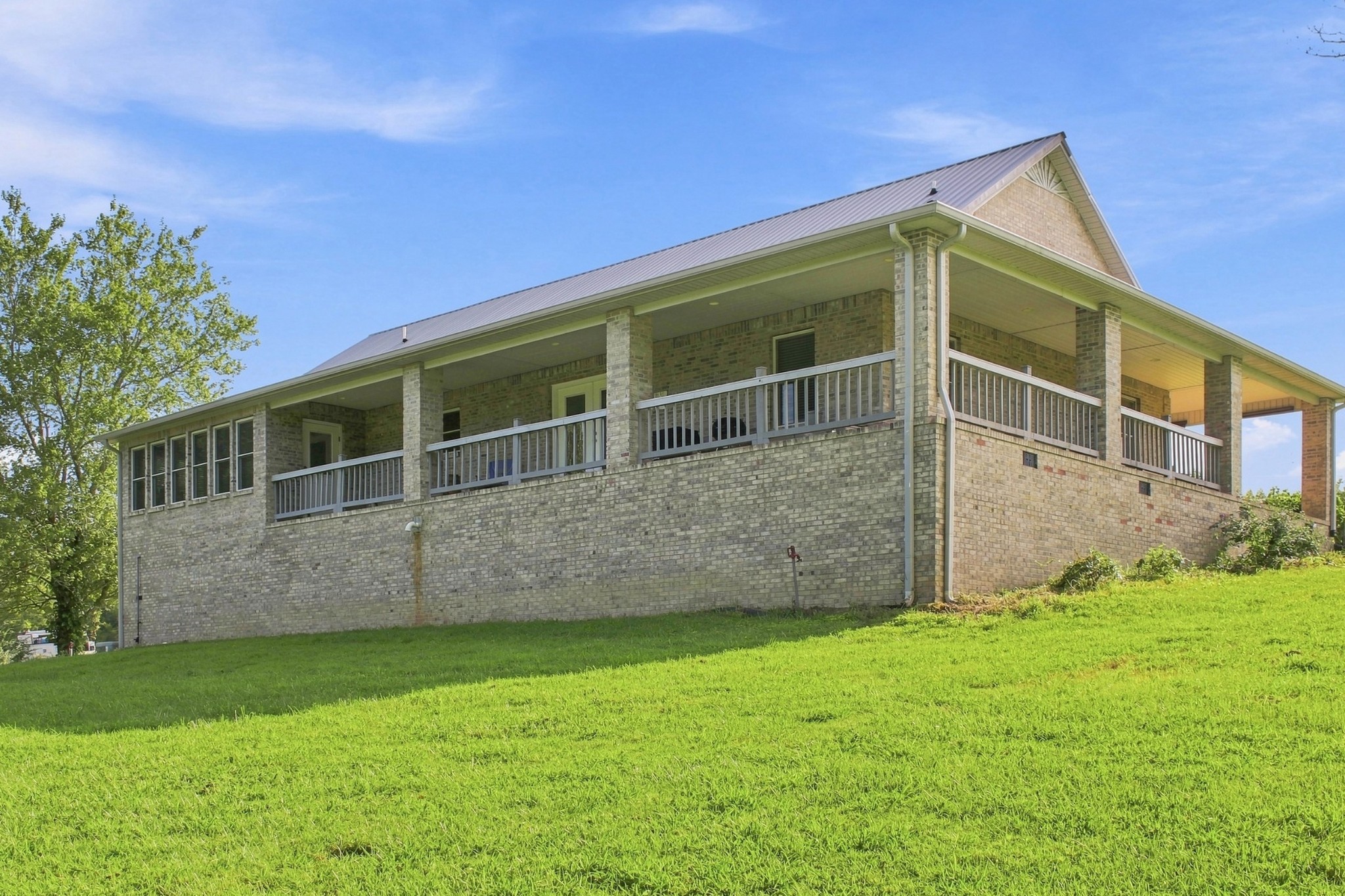 251 Tisdale Dr