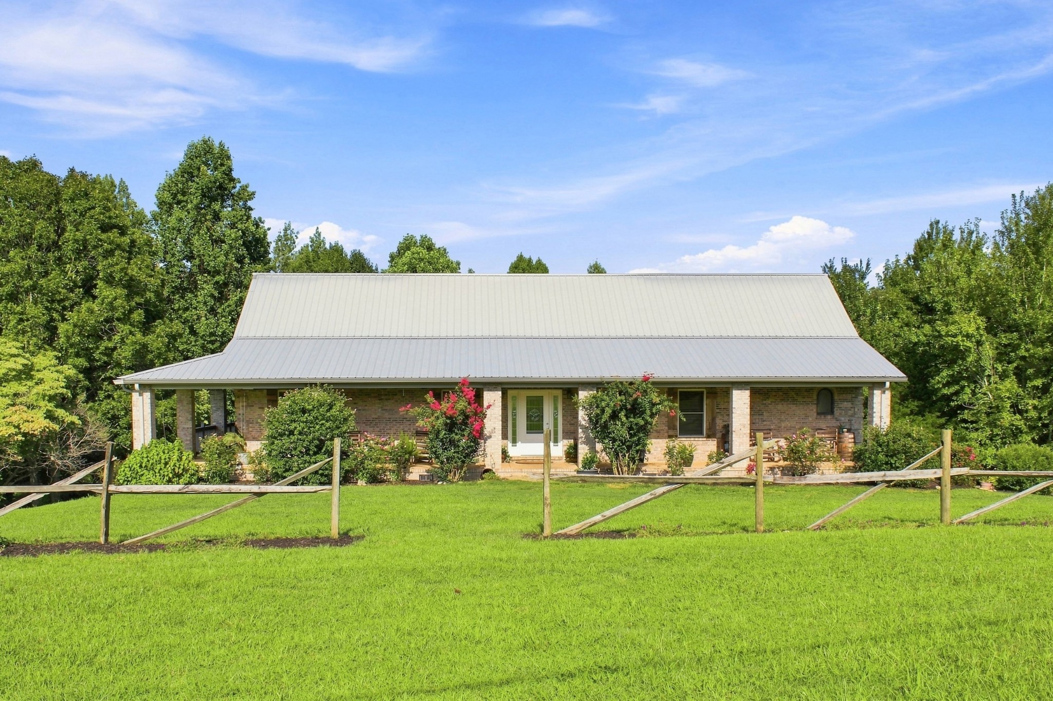 251 Tisdale Dr