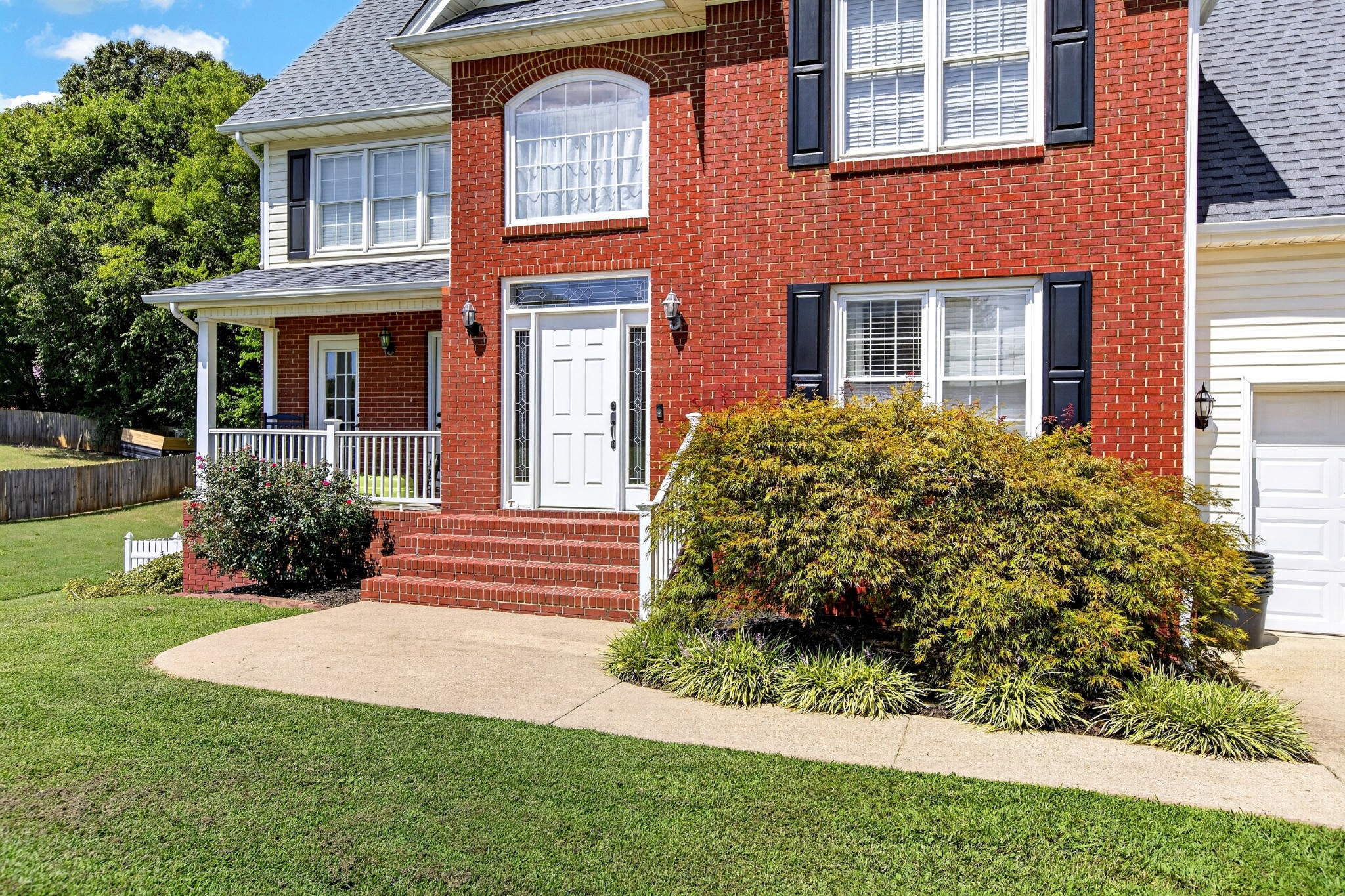 144 Bartlett Cir, NE