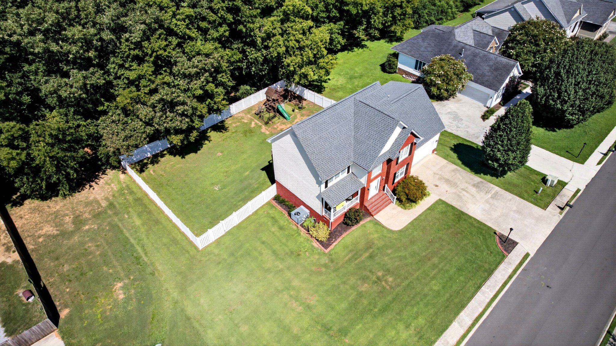 144 Bartlett Cir, NE