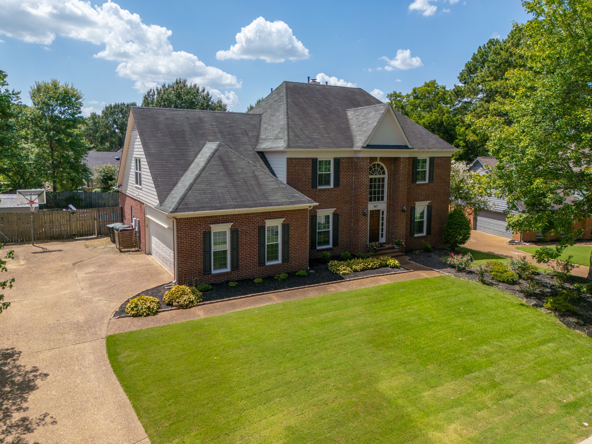 947 Valleyview Ln