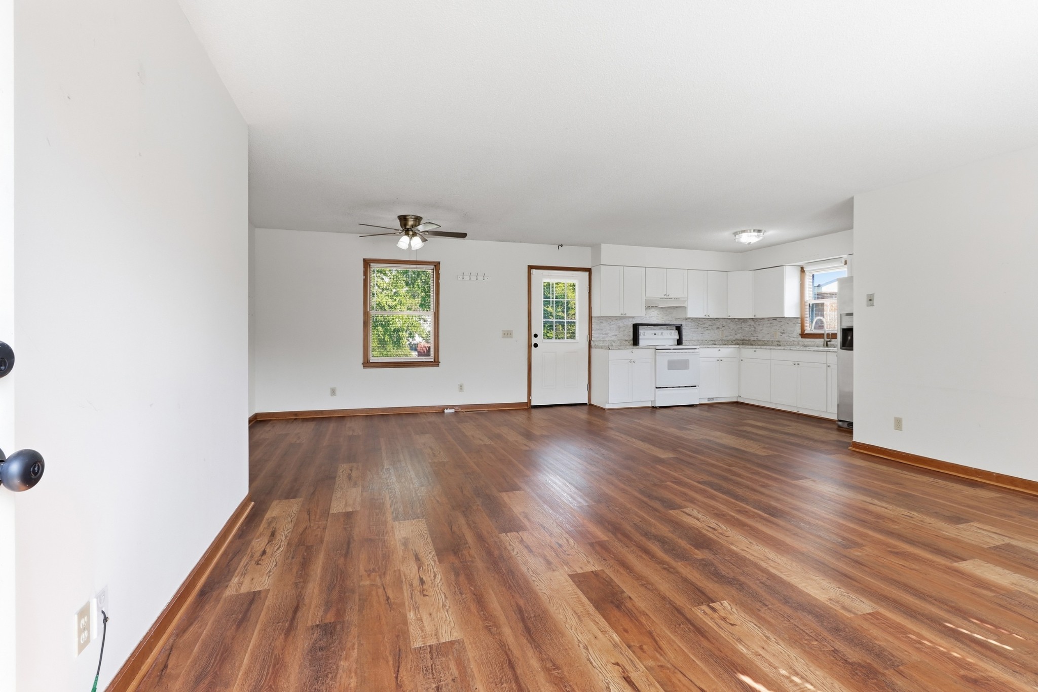 1205 Highway 82, S