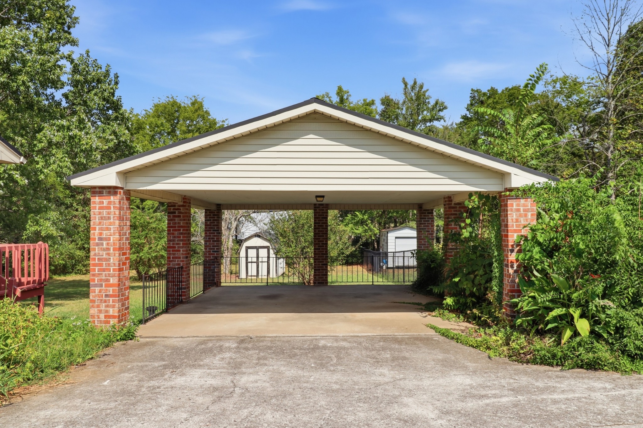1205 Highway 82, S