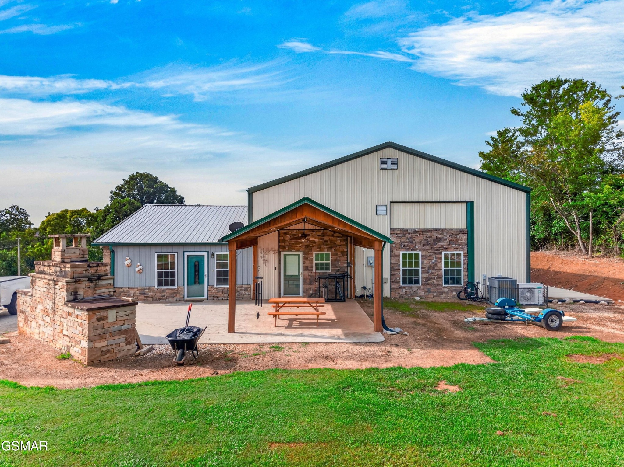 428 Shrader Road