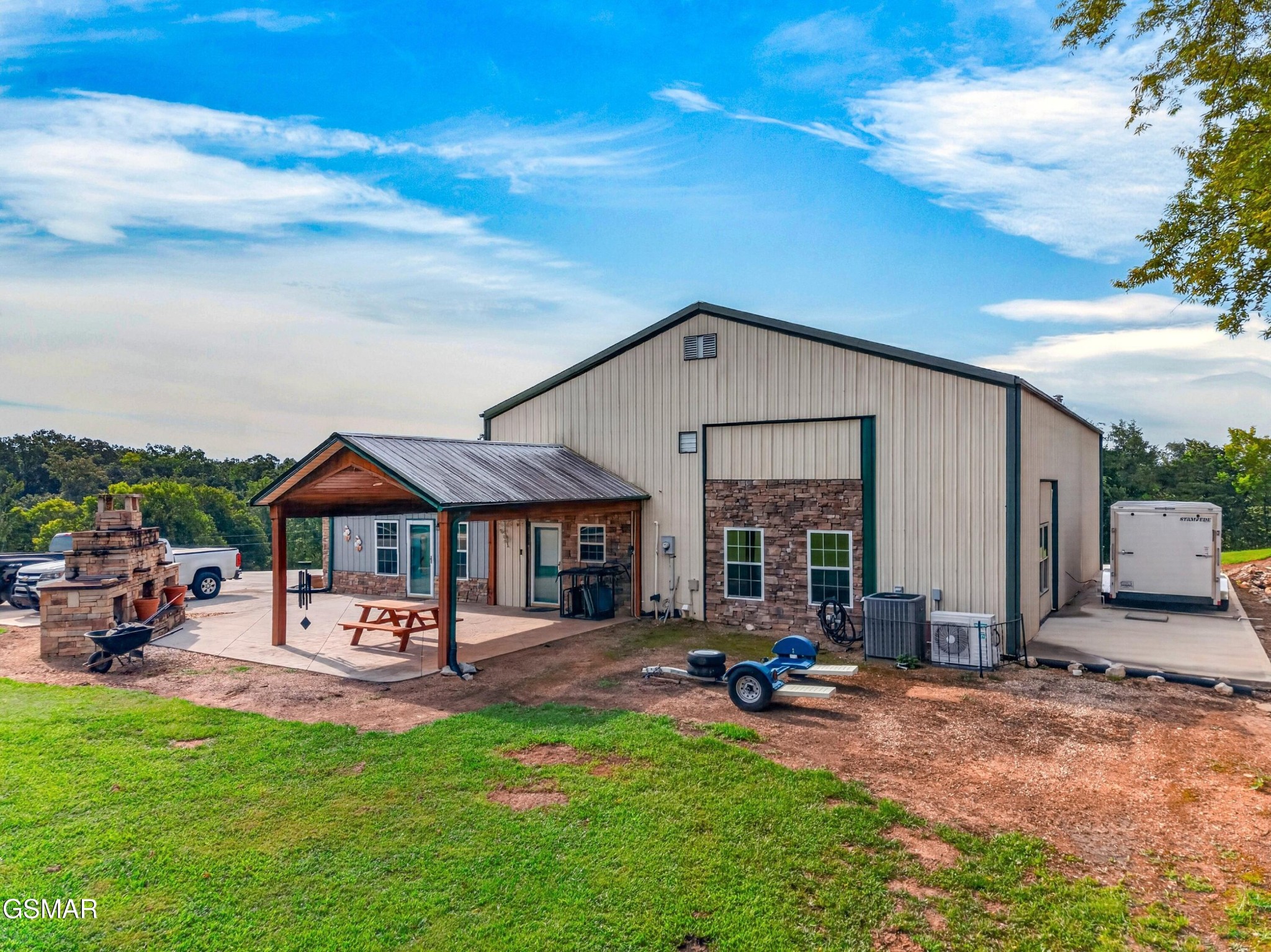 428 Shrader Road