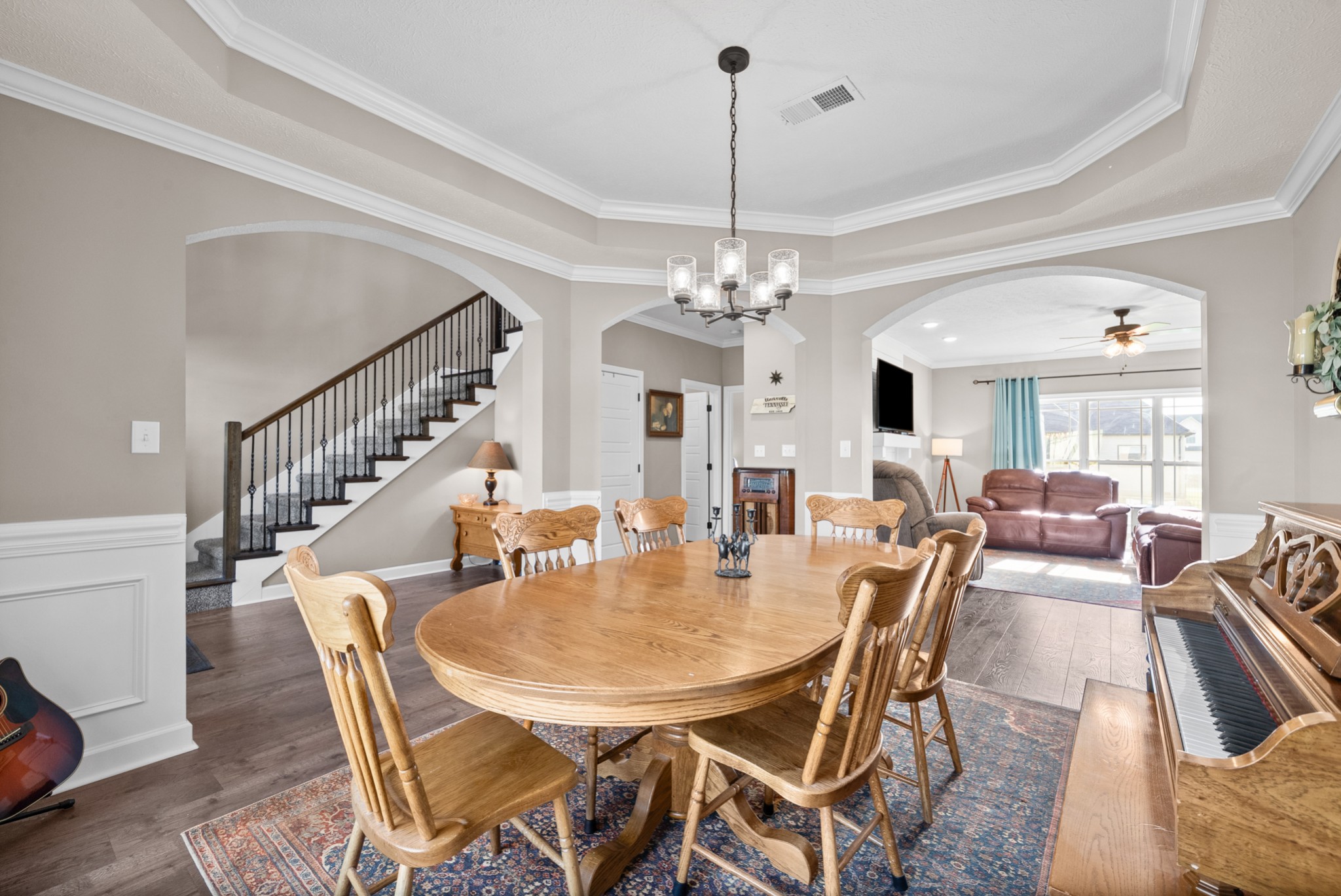 537 Bowden Dr