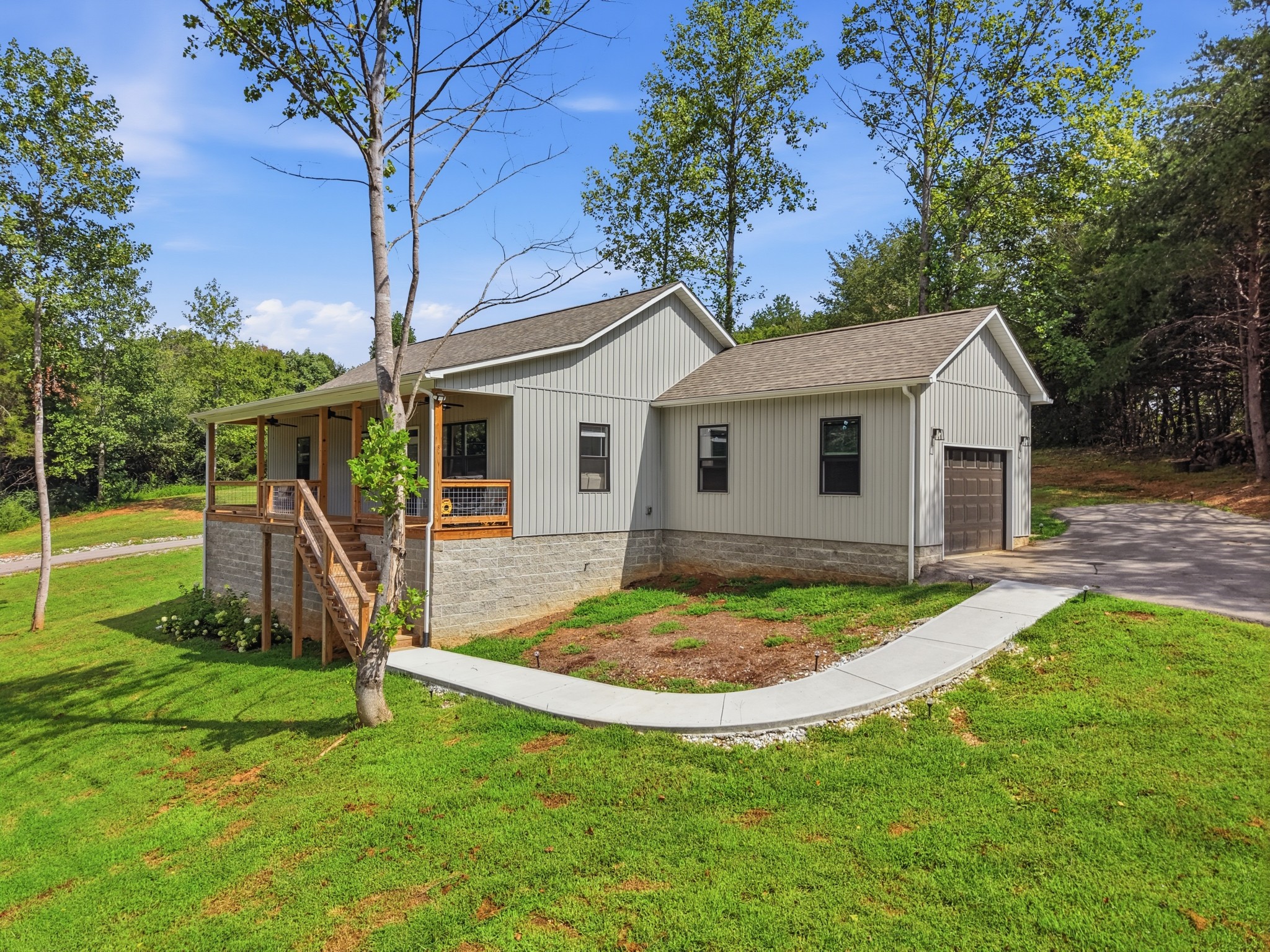 70 River Oaks Dr