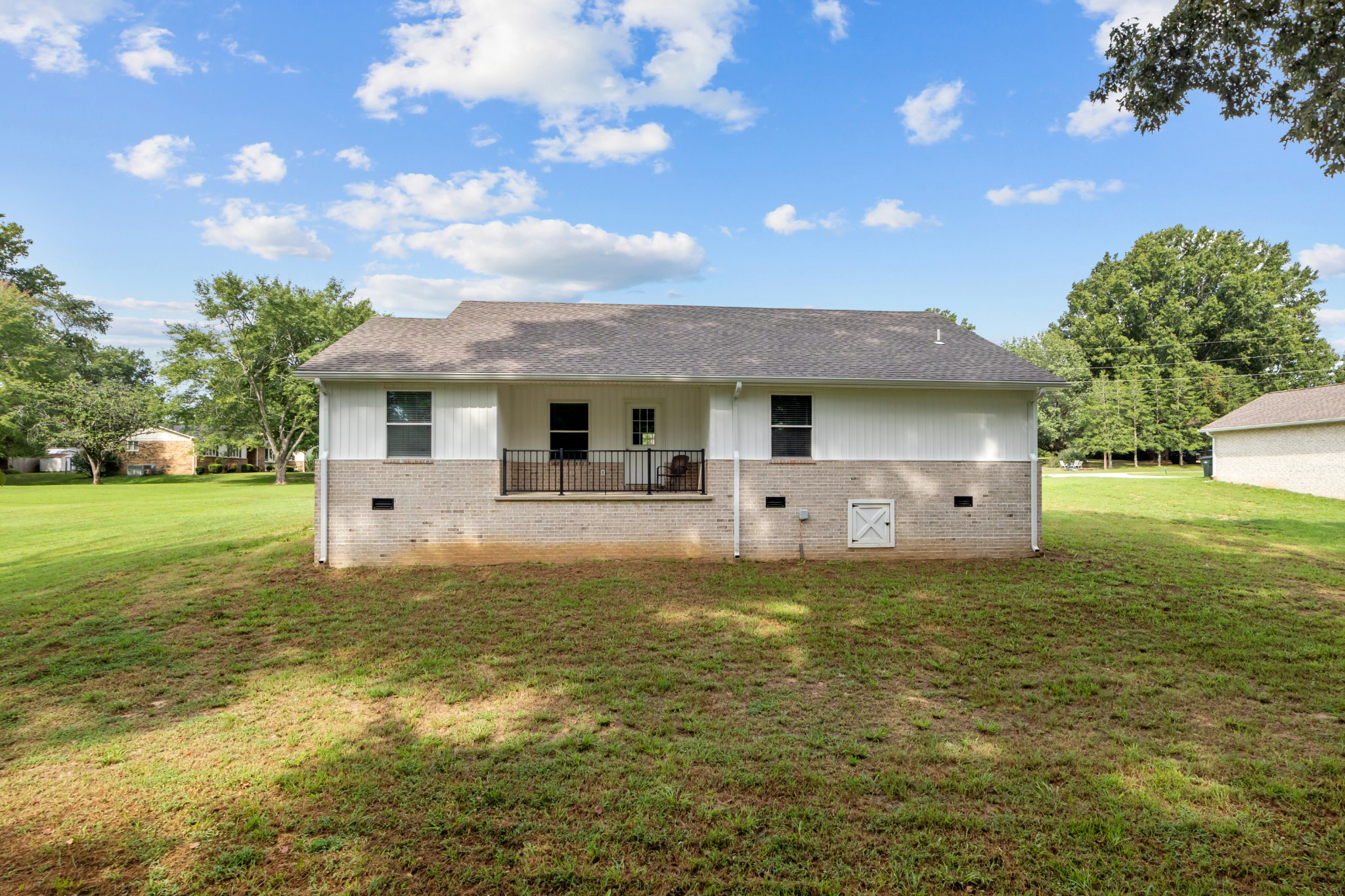 55 Hillcrest Dr