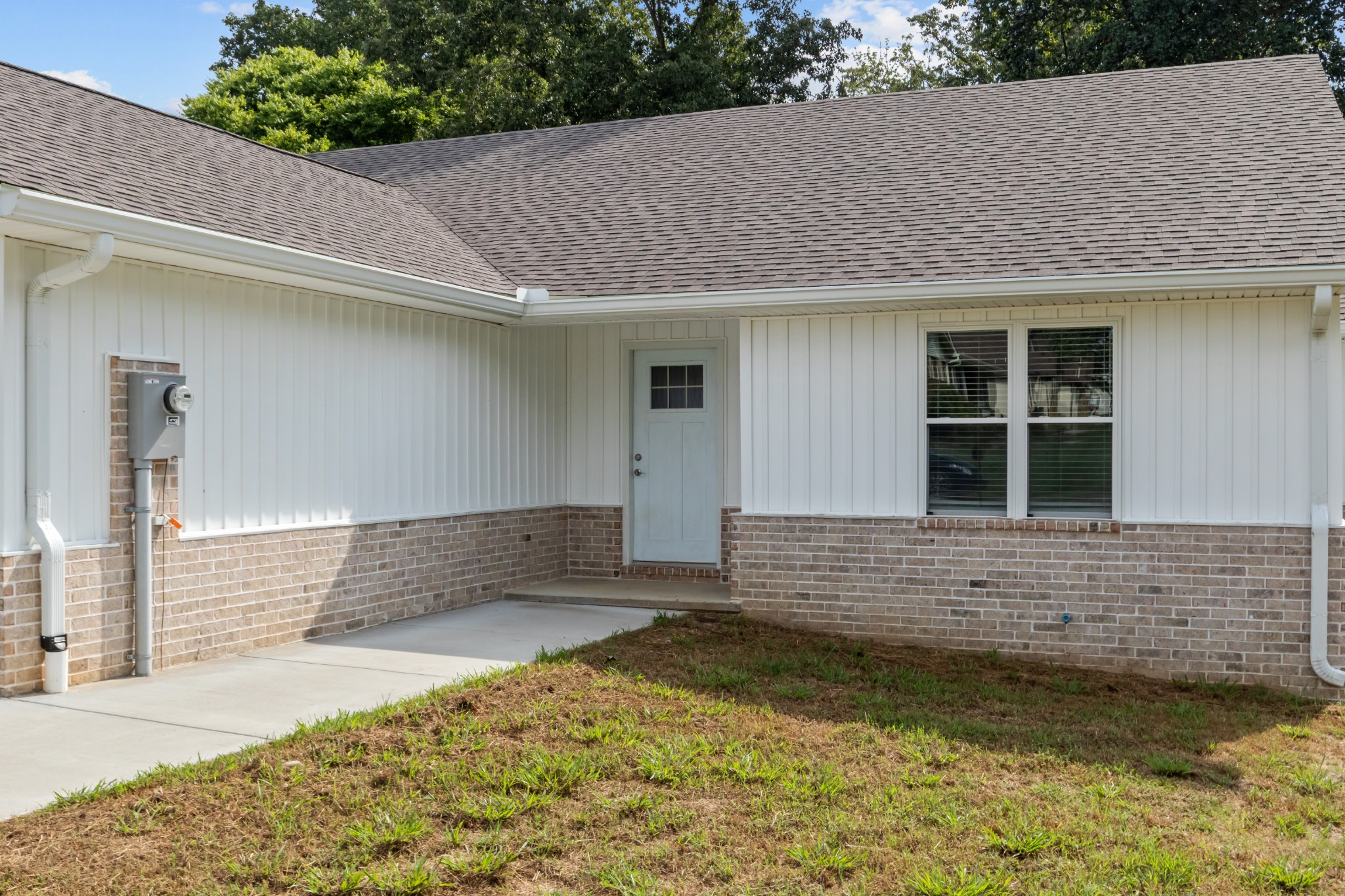 55 Hillcrest Dr