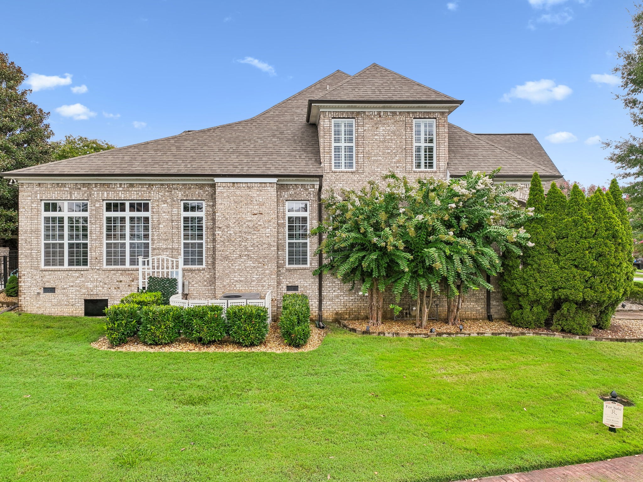 1027 Isaac Franklin Dr
