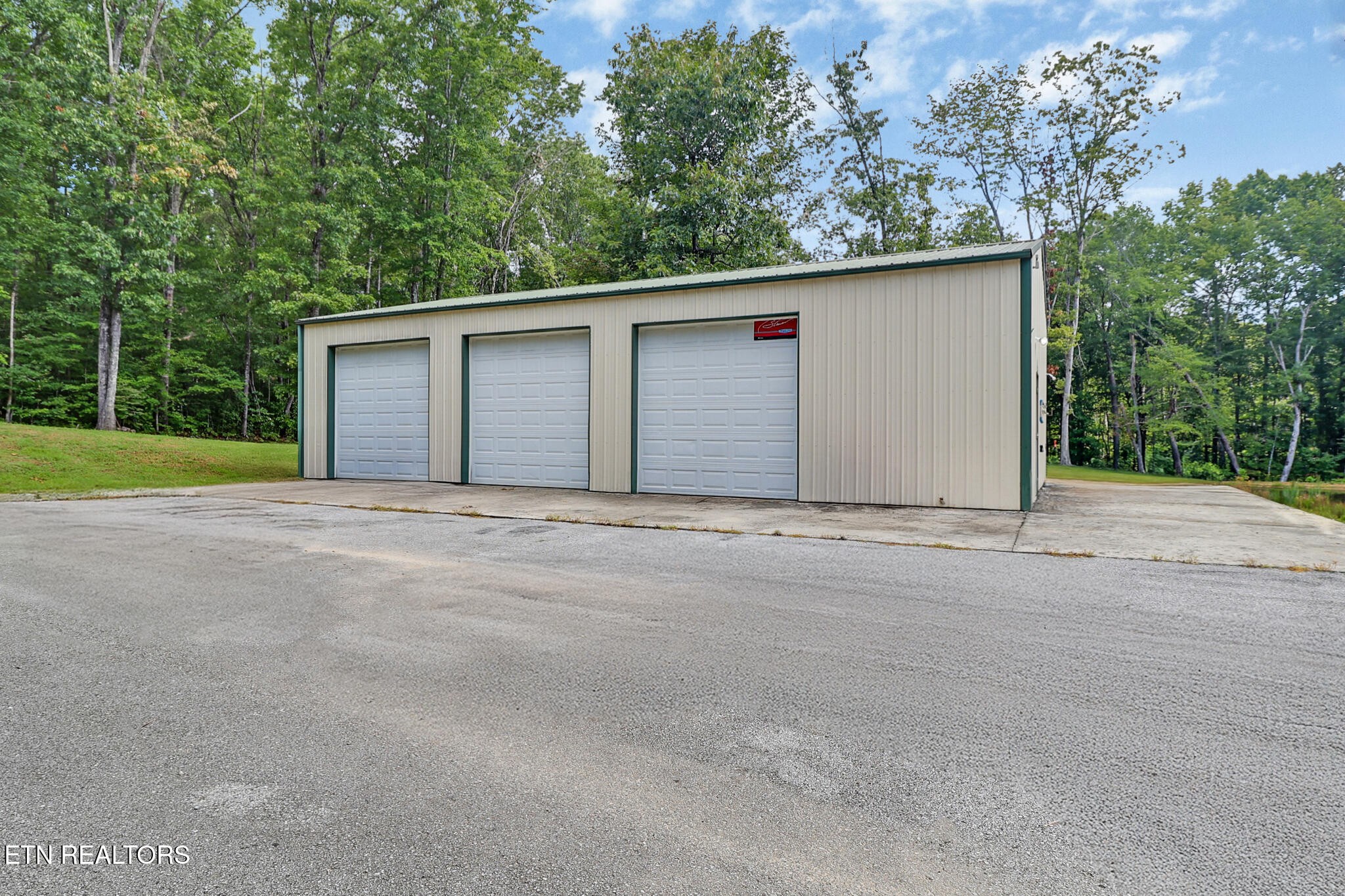 552 Robs Rd