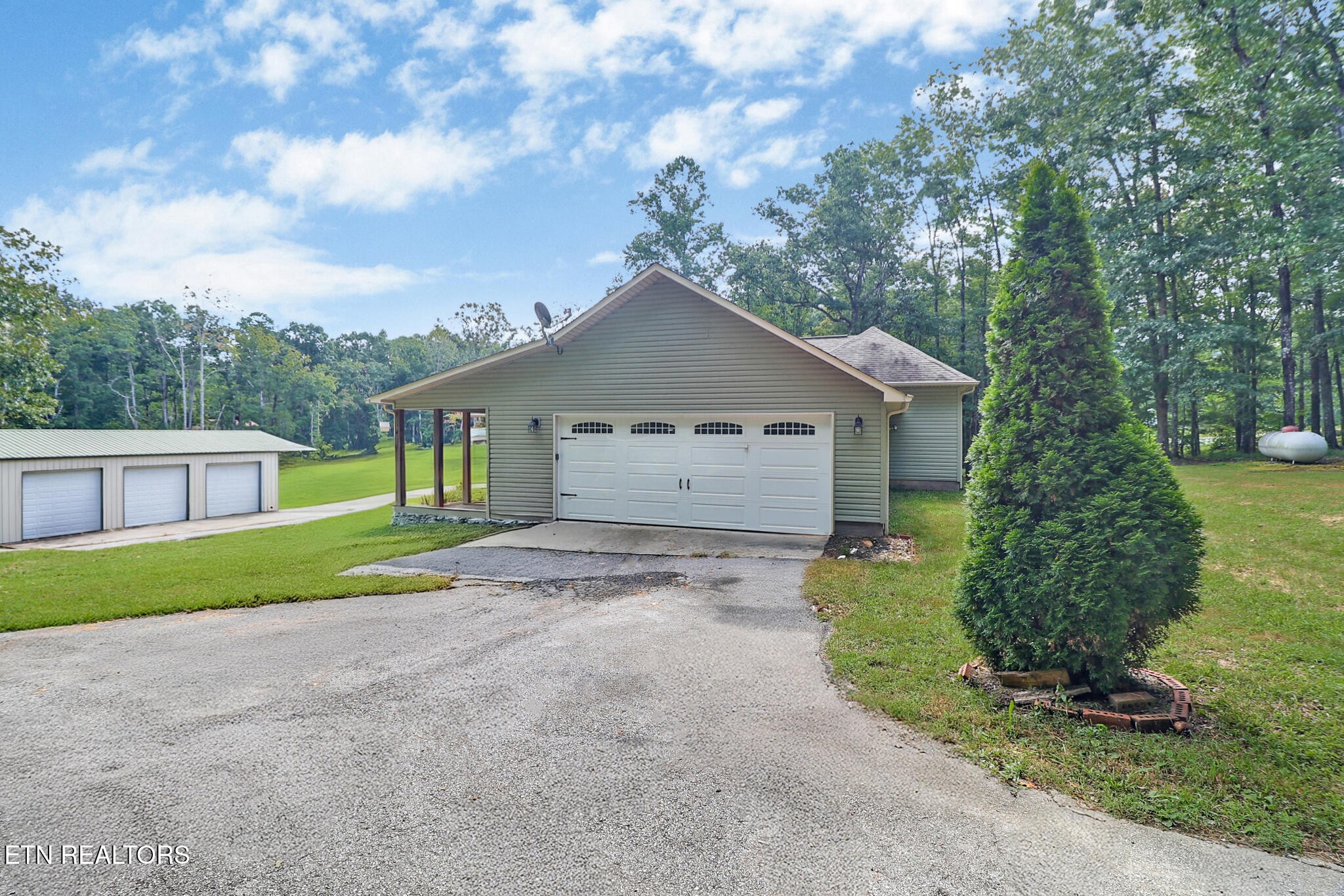 552 Robs Rd