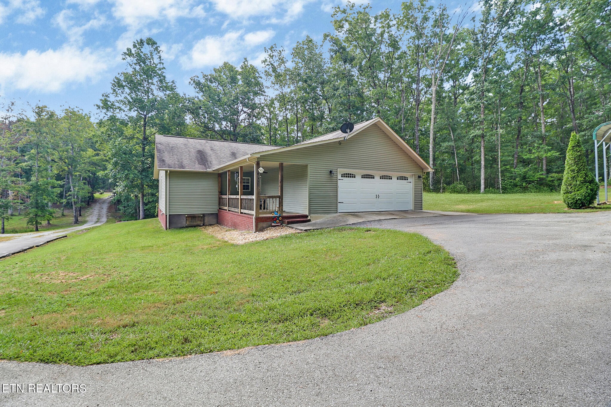 552 Robs Rd