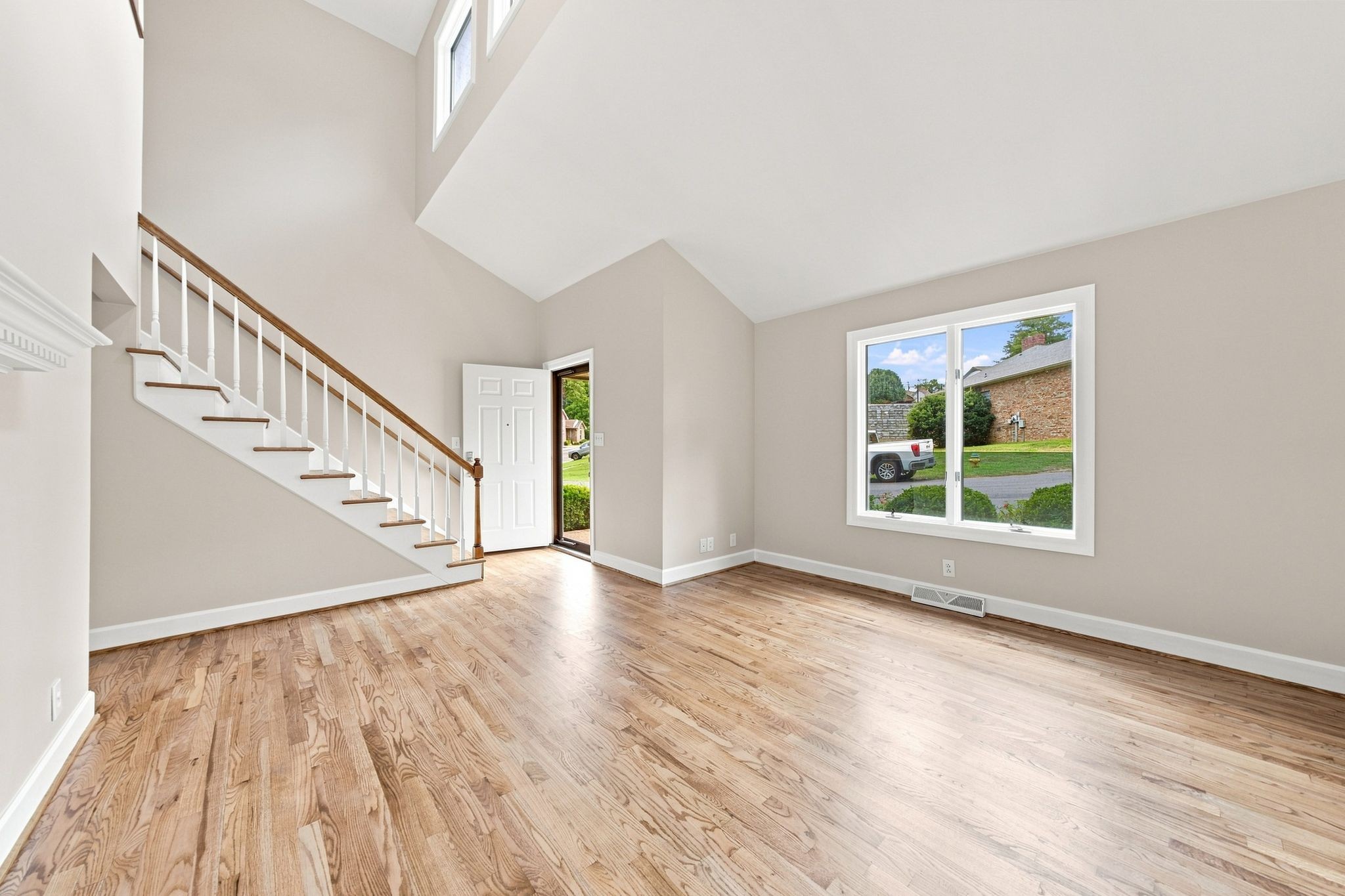 427 Country Club Ct